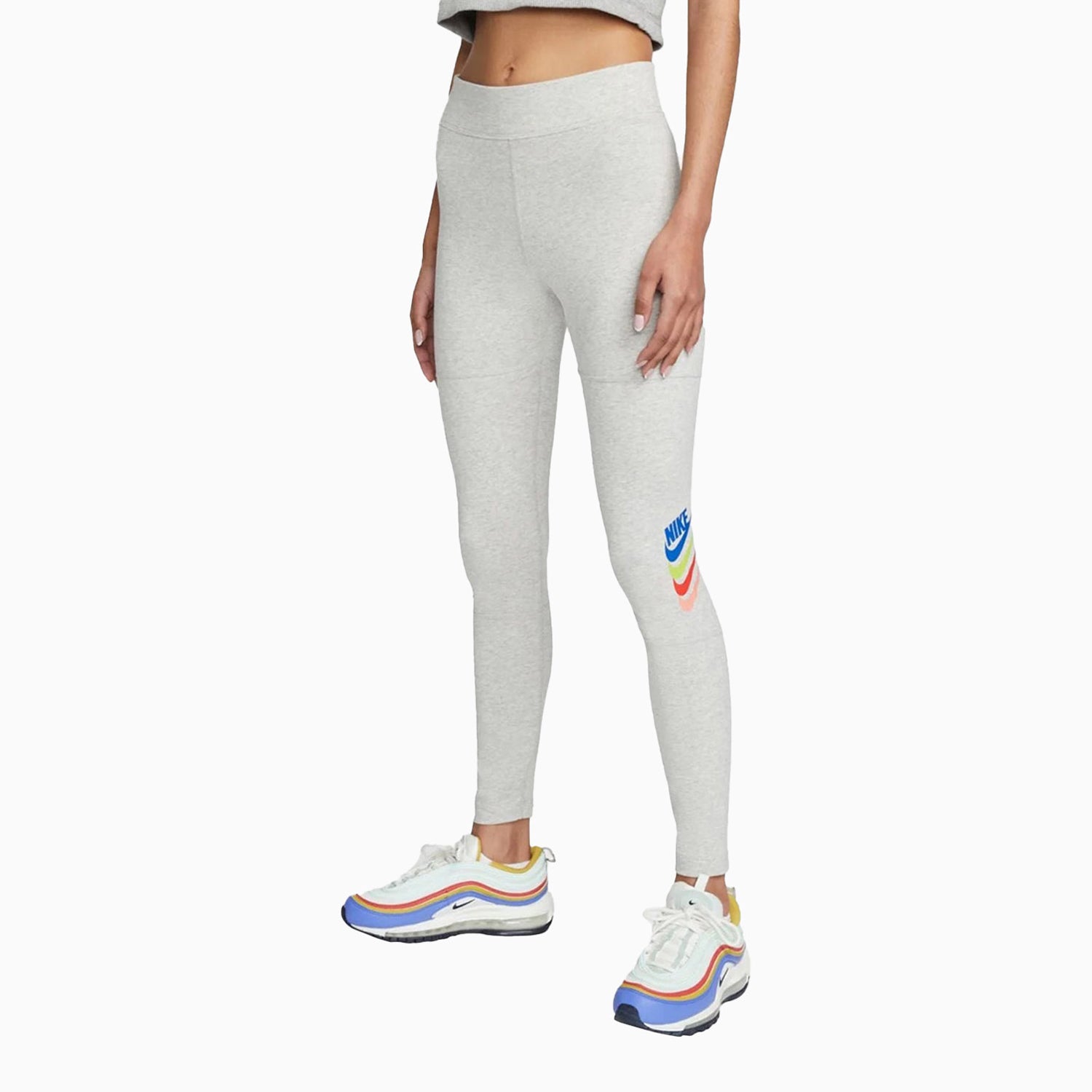 nike-womens-sportswear-sports-outfit-dm6758-050-dm6756-050