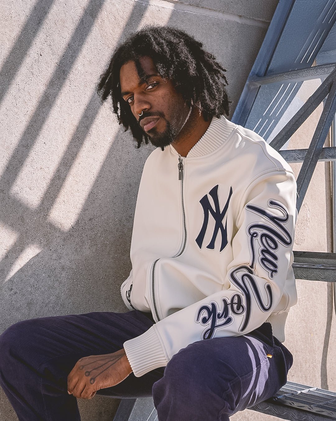 Men's New York Yankees City Signature Varsity Jacket Pro Standard - Tops and Bottoms USA