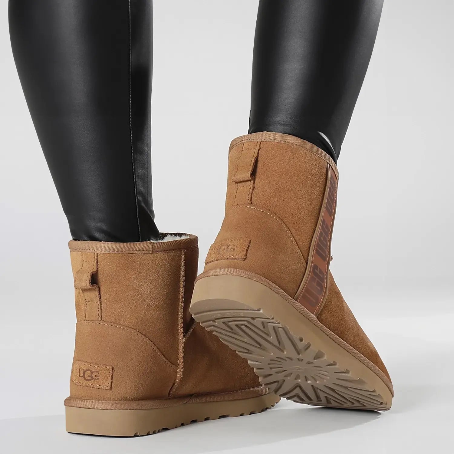 Women's Classic Mini Side Logo II Boot