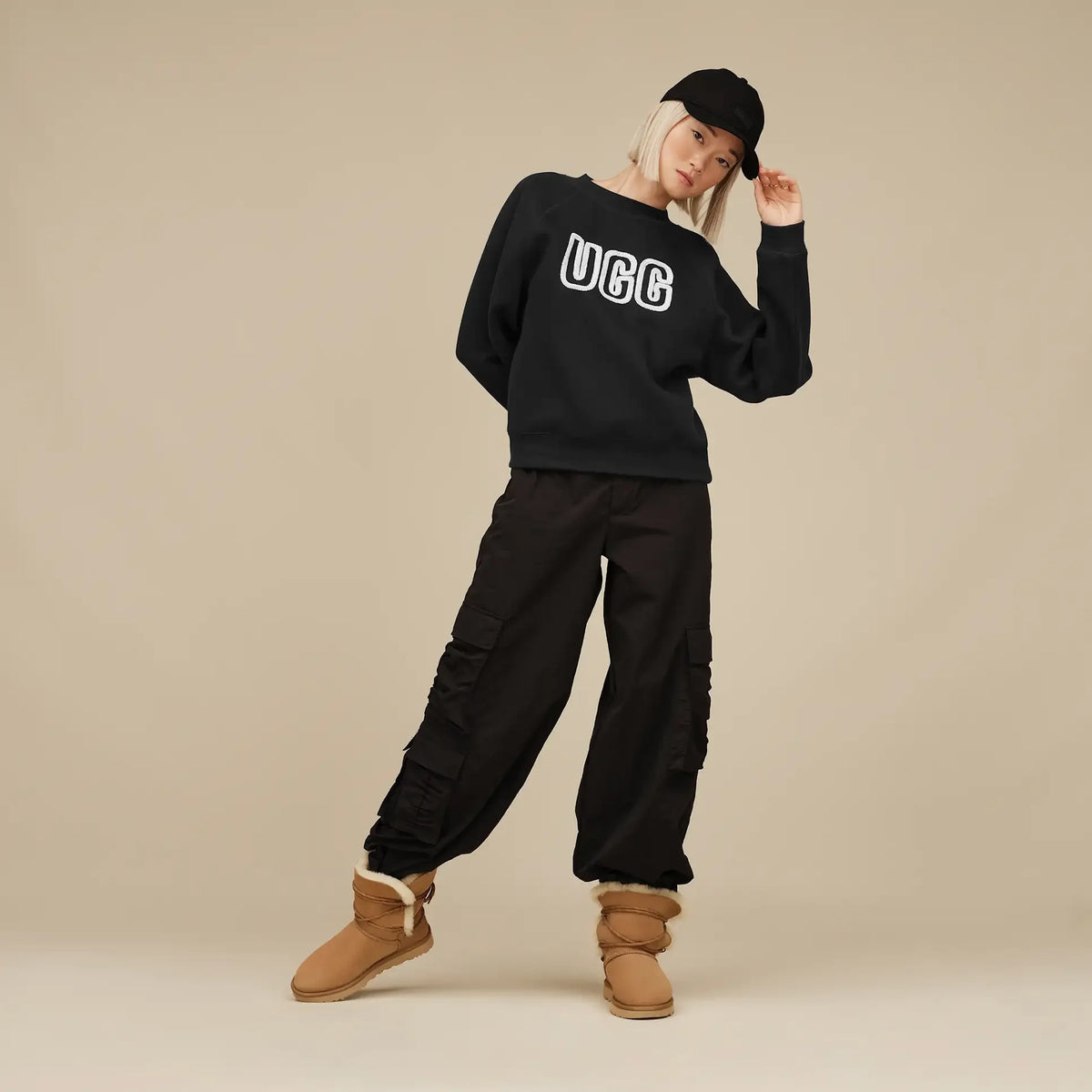 Women's UGG Logo Crewneck Sweatshirt