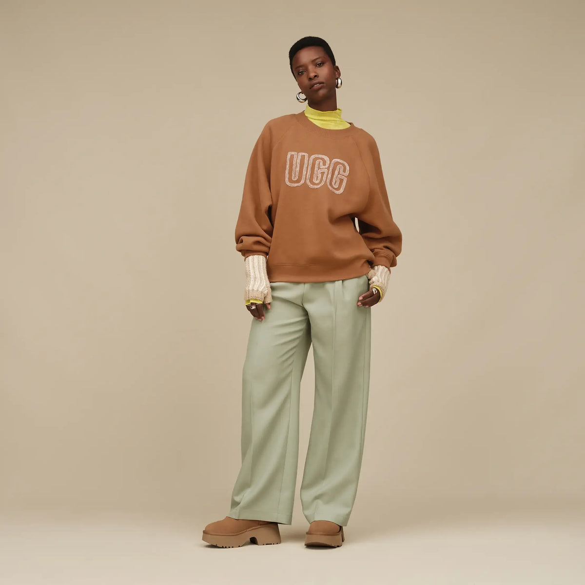 Women's UGG Logo Crewneck Sweatshirt