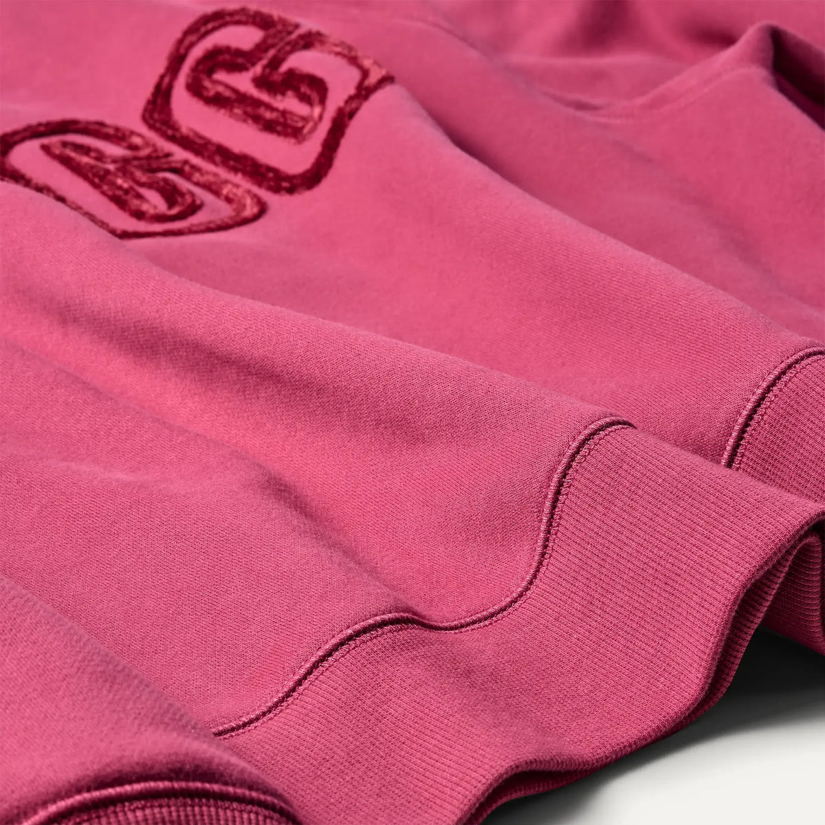 Women's UGG Logo Crewneck Sweatshirt
