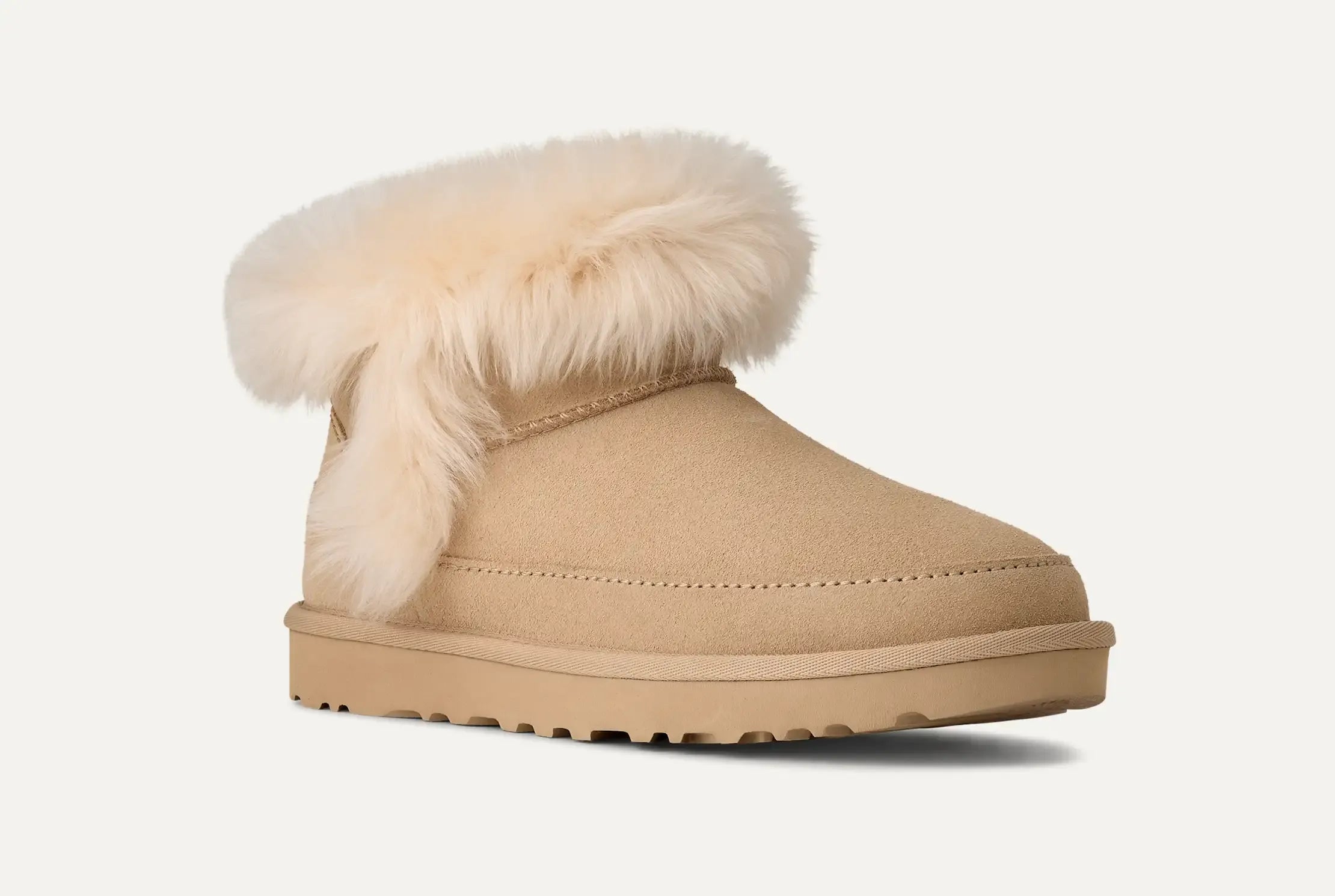 Women's Classic Ultra Mini Chalet Boot