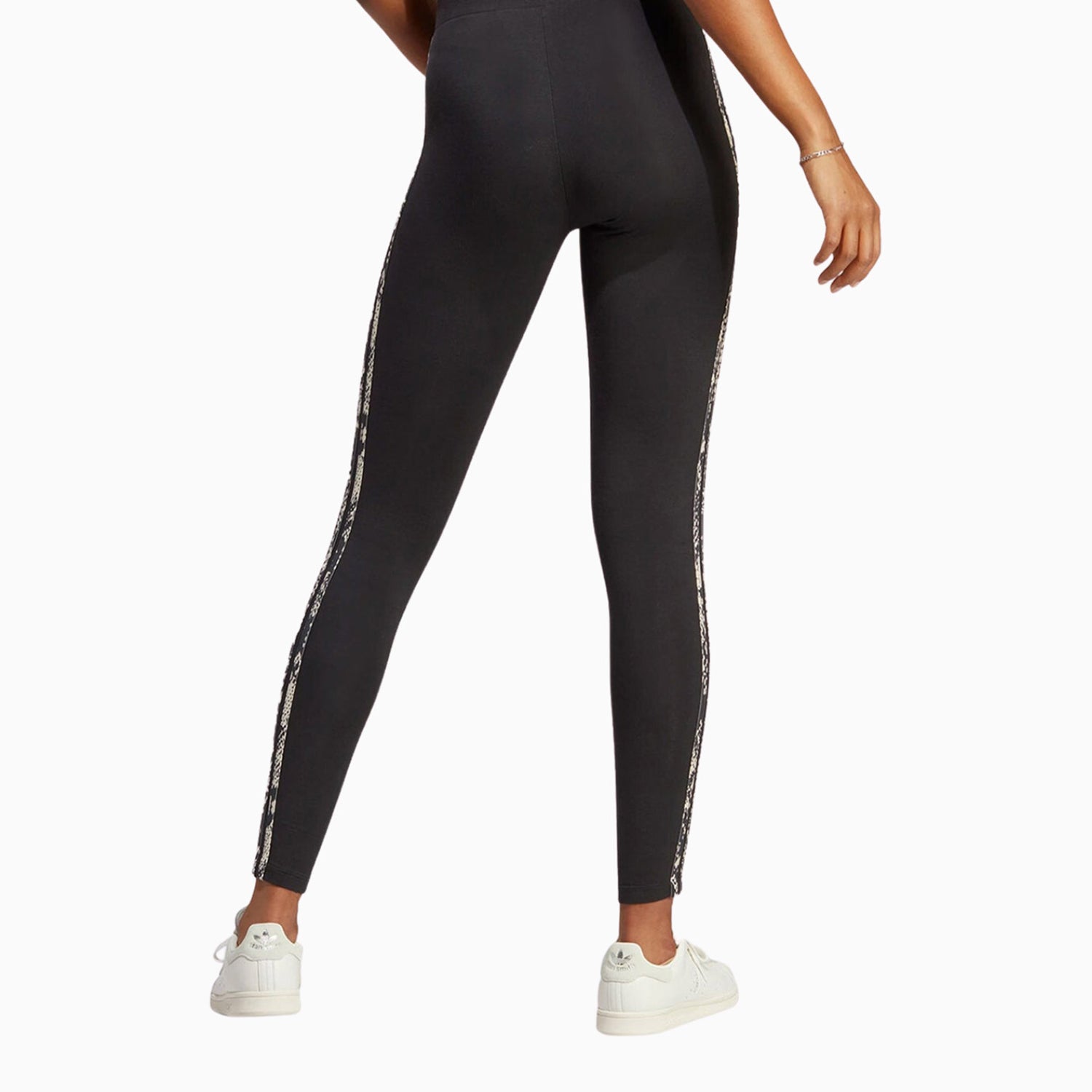 adidas-womens-logo-outfit-ic6076-ib8794