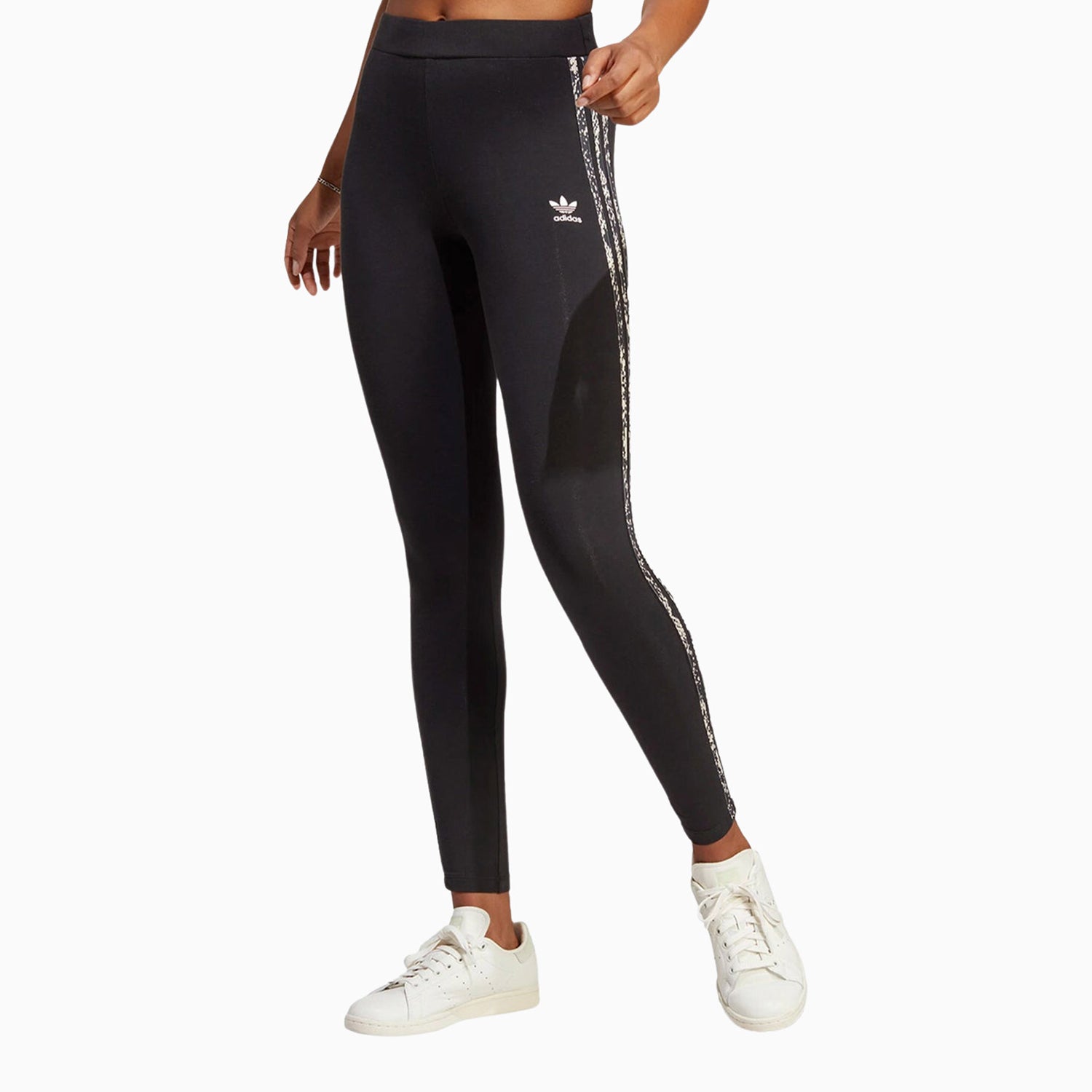 adidas-womens-logo-outfit-ic6076-ib8794