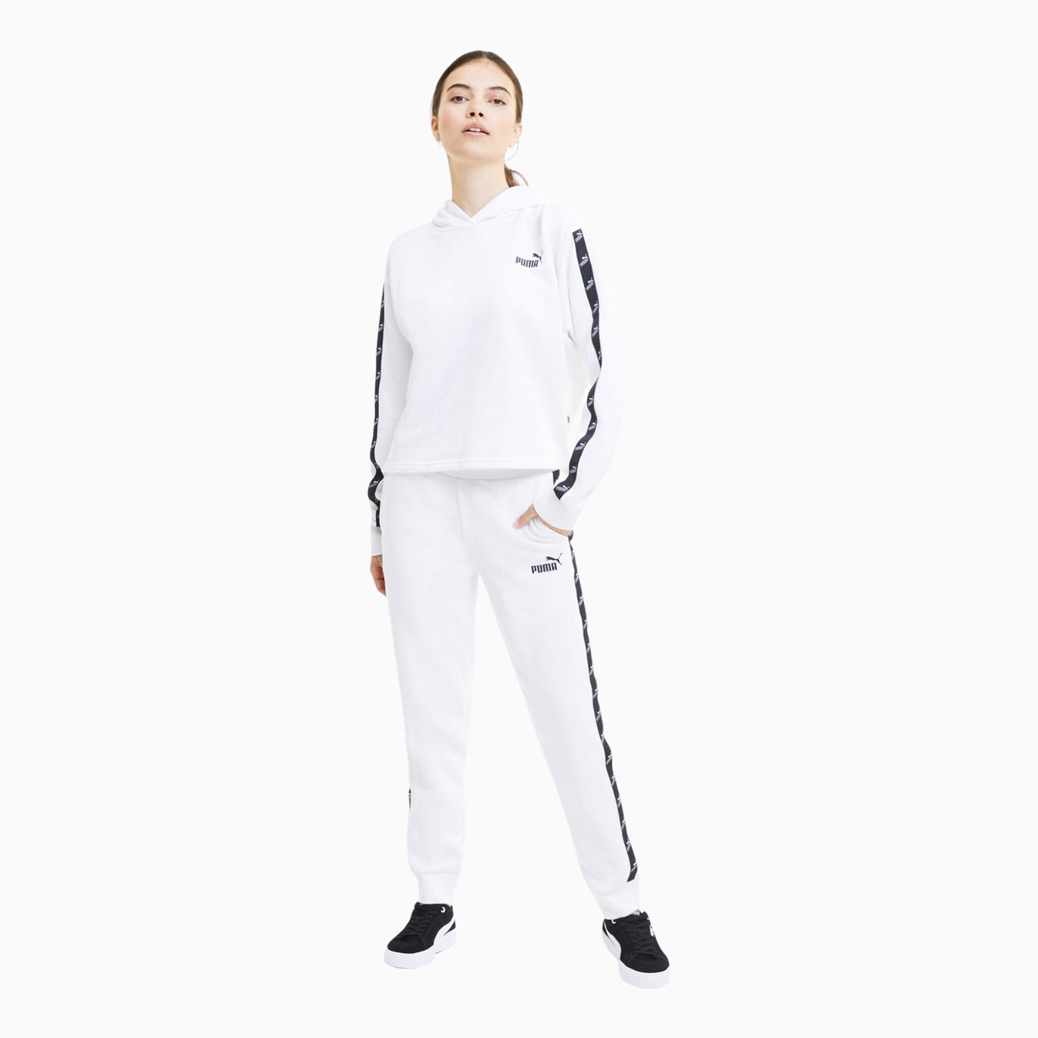 puma-womens-amplified-cropped-hoodie-583613-02