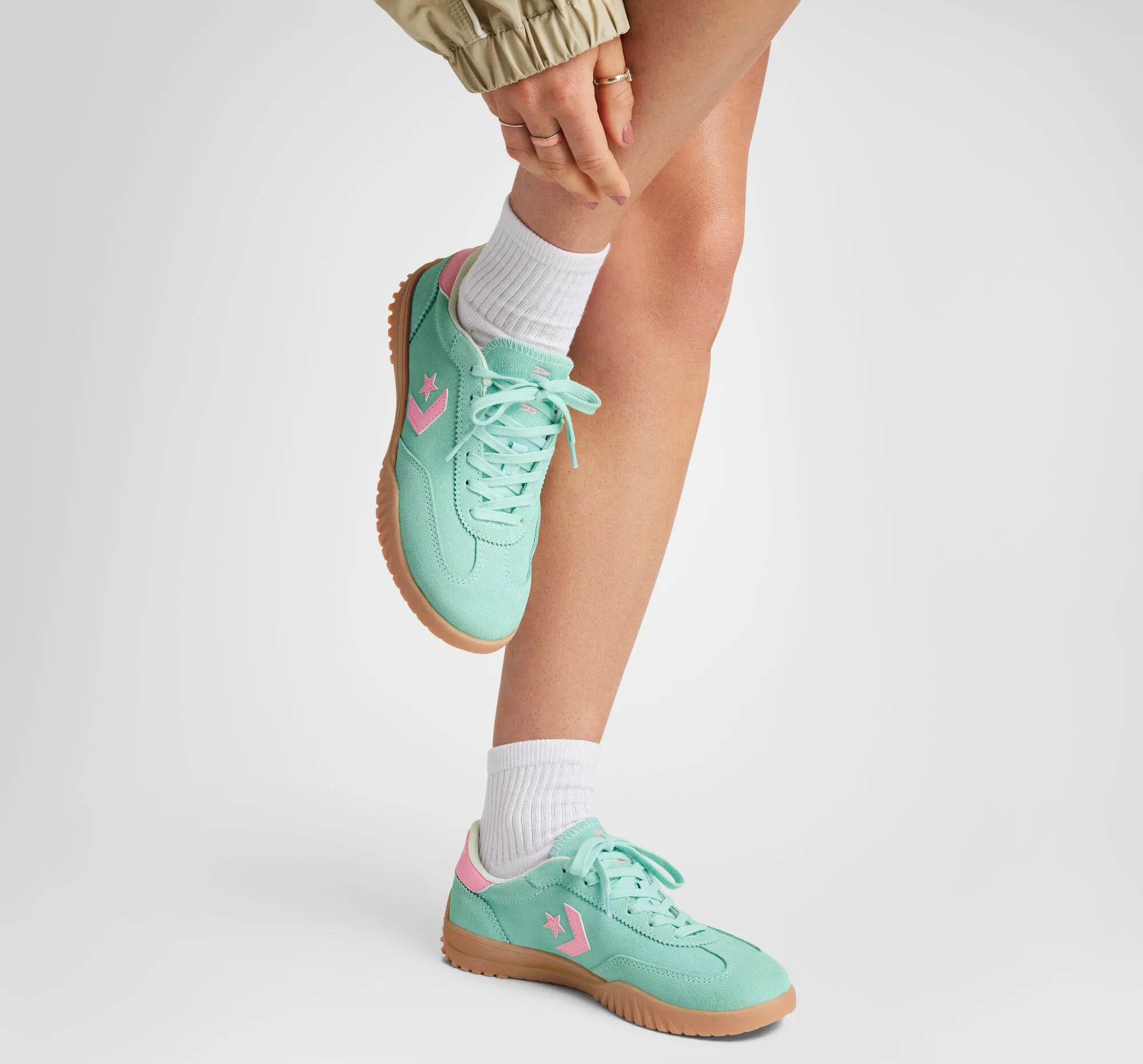 Run Star Trainer Suede Converse - Tops and Bottoms USA