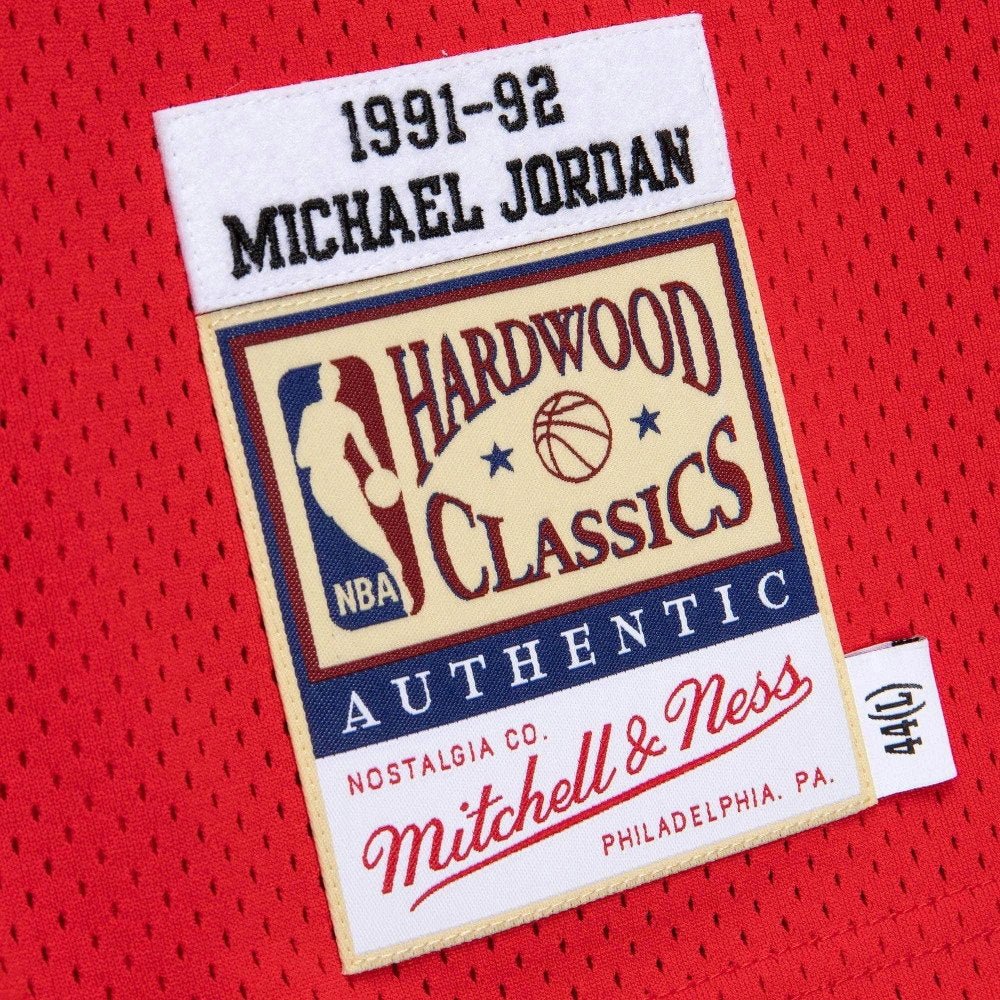 Authentic Michael Jordan Chicago Bulls NBA 1991-92 Jersey Mitchell & Ness - Tops and Bottoms USA