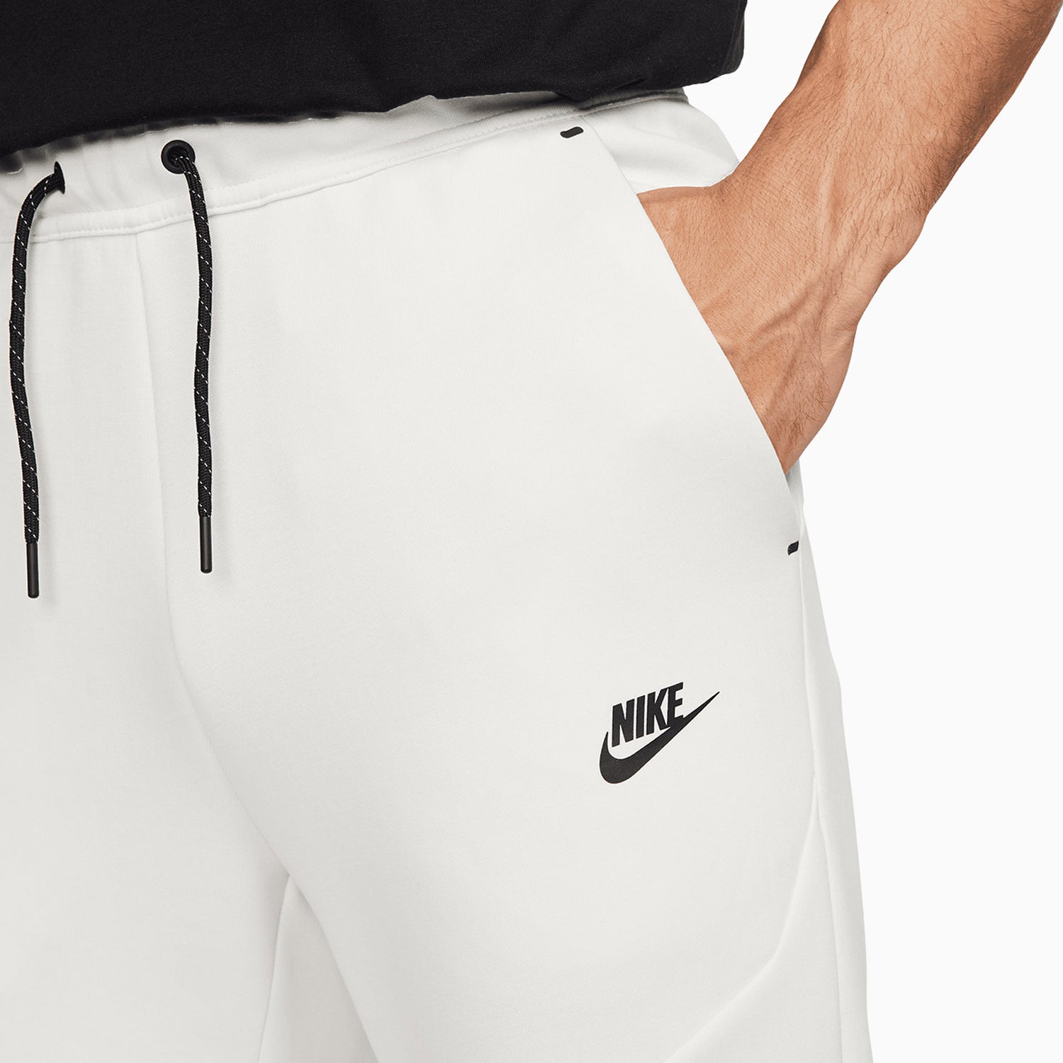 mens-nike-sportswear-tech-fleece-tracksuit-cu4489-030-cu4495-030