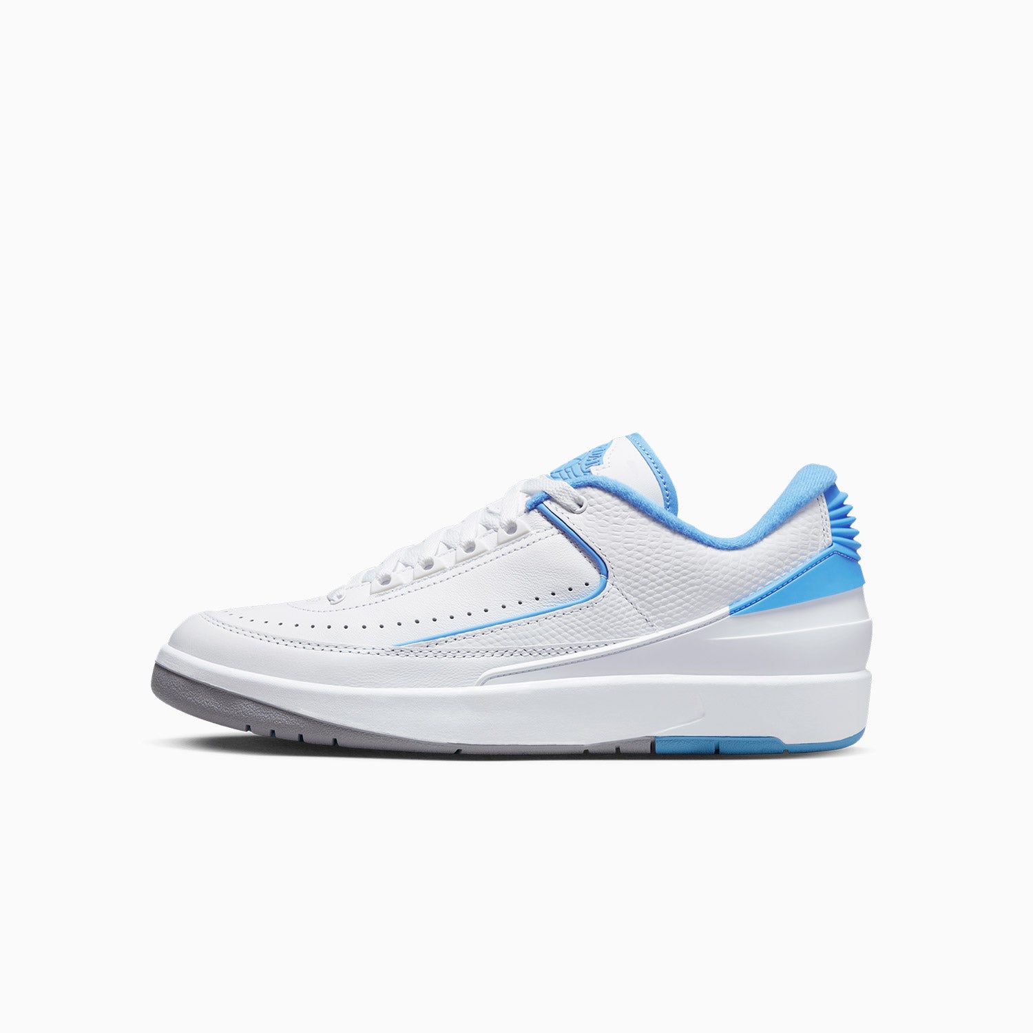 mens-air-jordan-2-retro-low-unc-shoes-dv9956-104