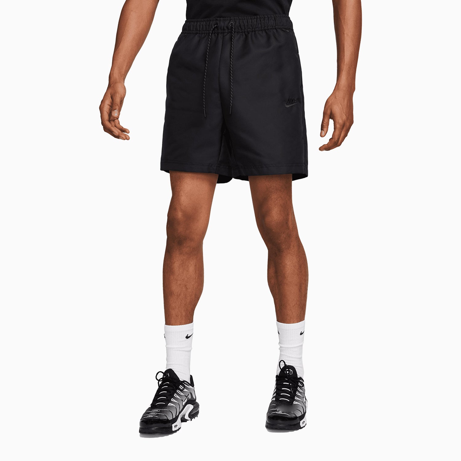 nike-mens-nike-tech-essentials-shorts-dx0752-010
