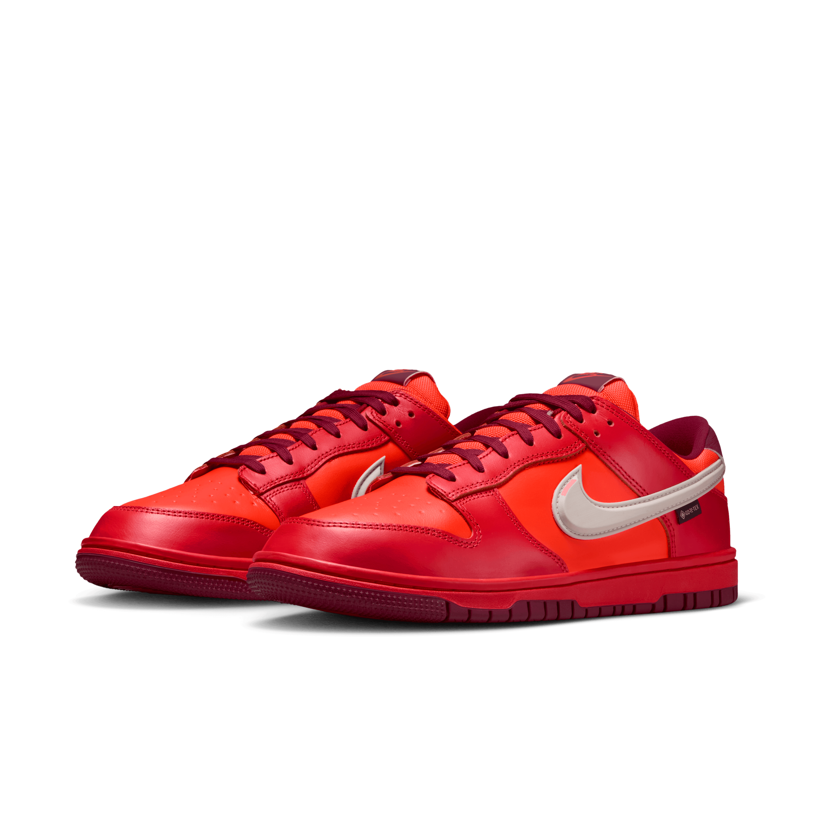 Men's Dunk Low Gore-Tex "Crimson"