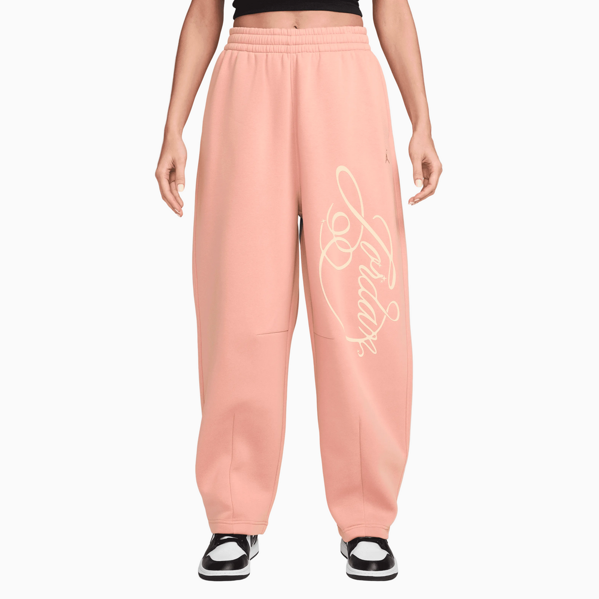 Women's Jordan Brooklyn Fleece Outfit