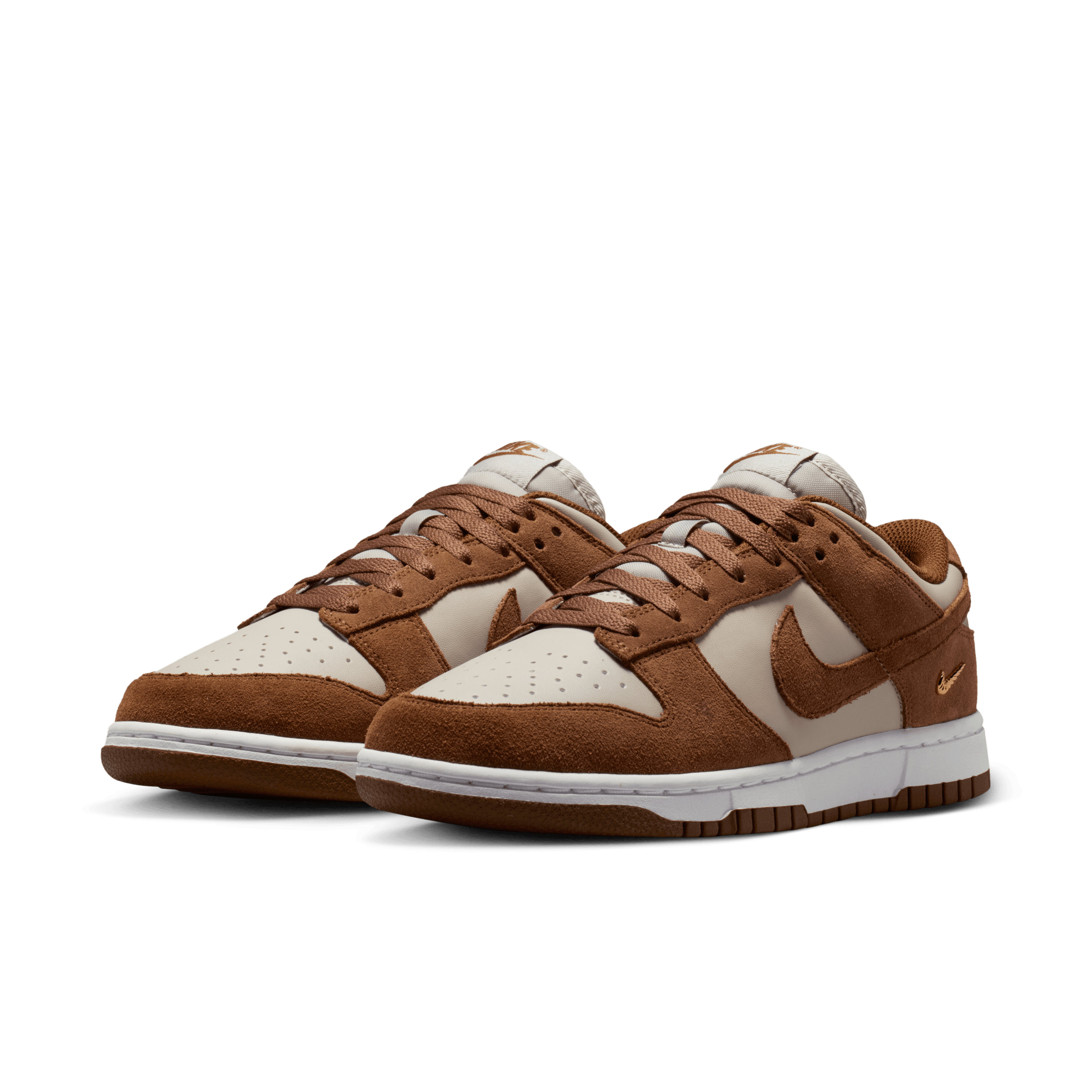 Women's Dunk Low Suede "Light British Tan Cream"