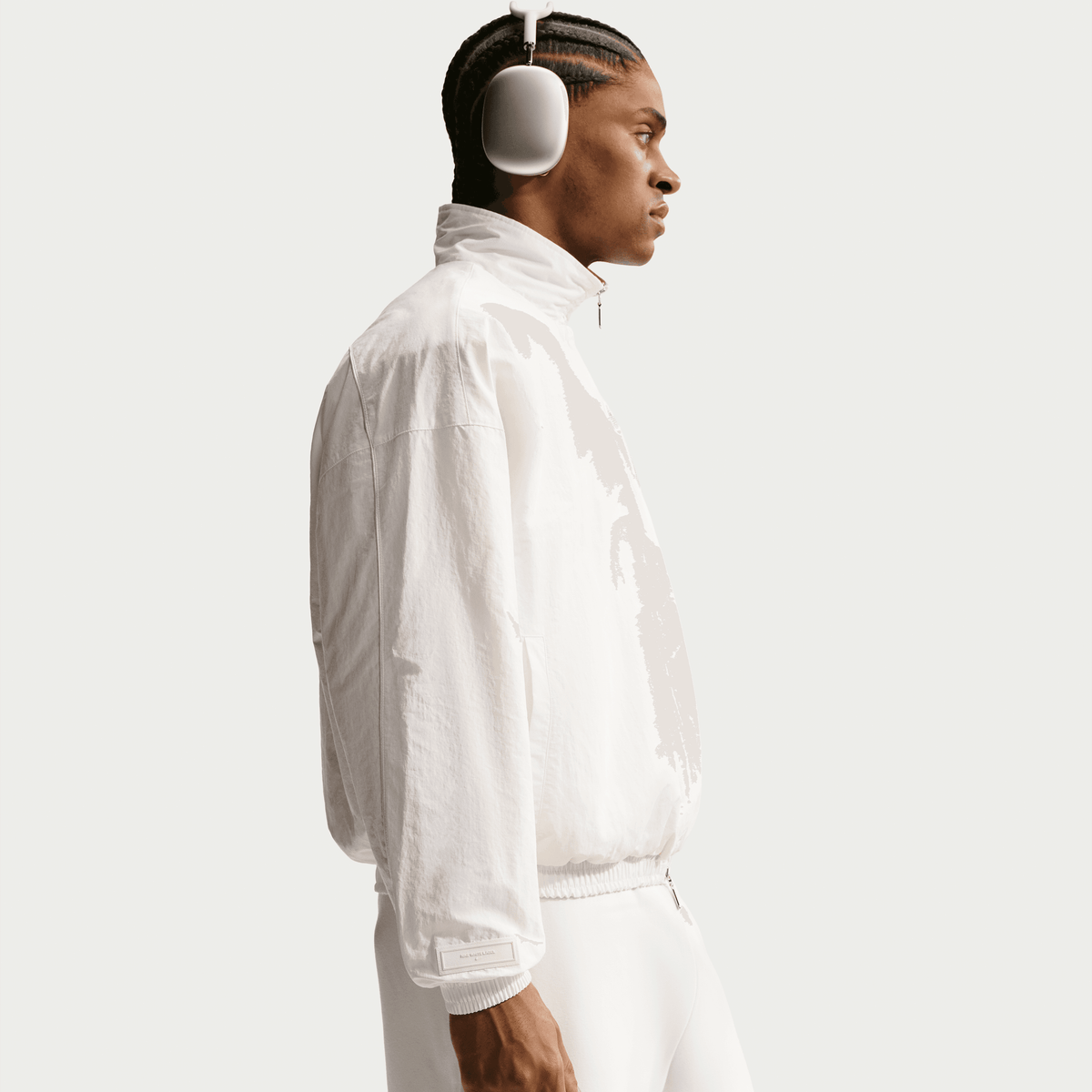 Men's Dri-FIT Standard Issue Game Woven Water-Repellent Lightweight Jacket