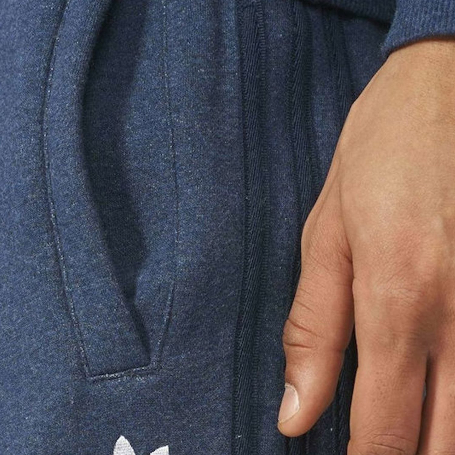 adidas-mens-classic-trfl-sweat-pant-az1112