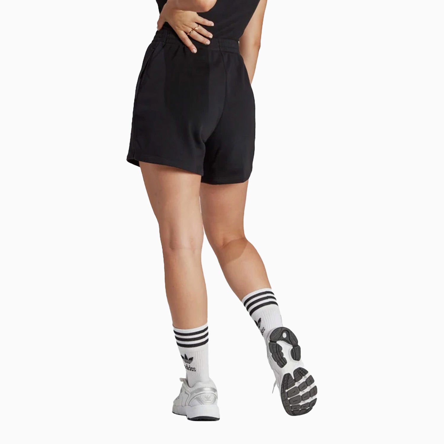 adidas-womens-classics-trefoil-outfit-is-ib7421-ia6451