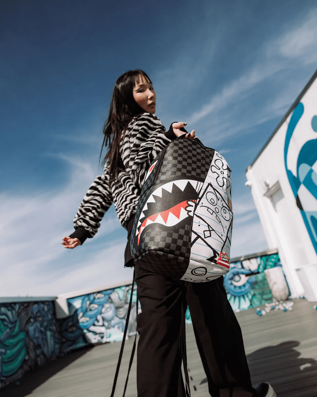 sprayground-sponge-bob-reveal-doodle-dlxsv-backpack-b5863-bgw