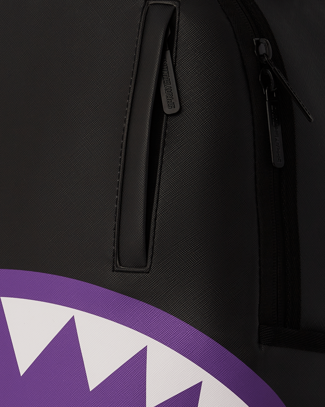 sprayground-shark-central-viola-360-dlxsv-backpack-b6408-blkprp