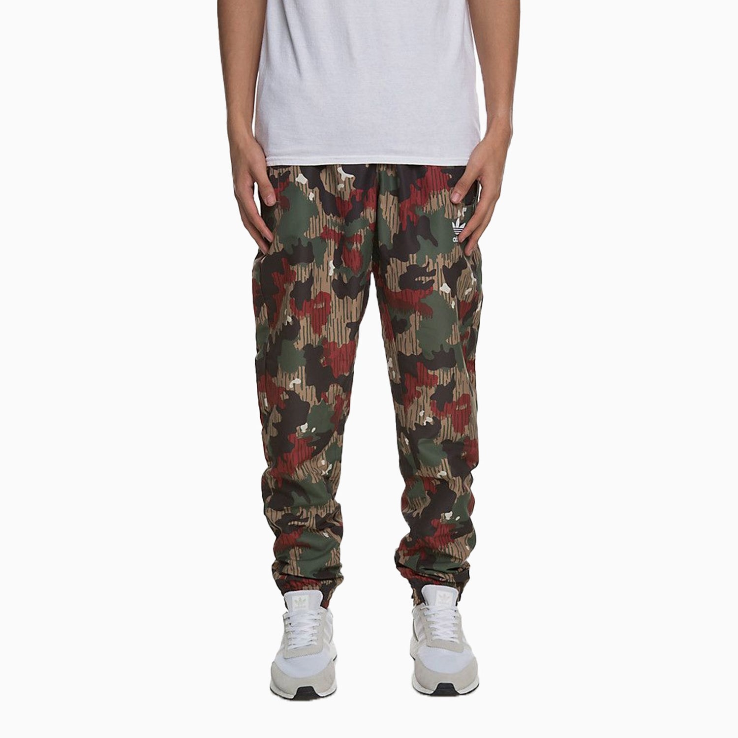adidas-mens-camo-wind-sweat-pant-cy7870
