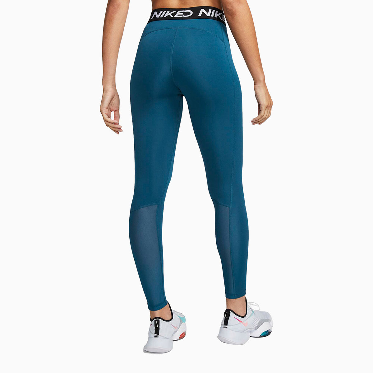 nike-womens-sportswear-swoosh-pro-outfit-dr5613-460-cz9779-460