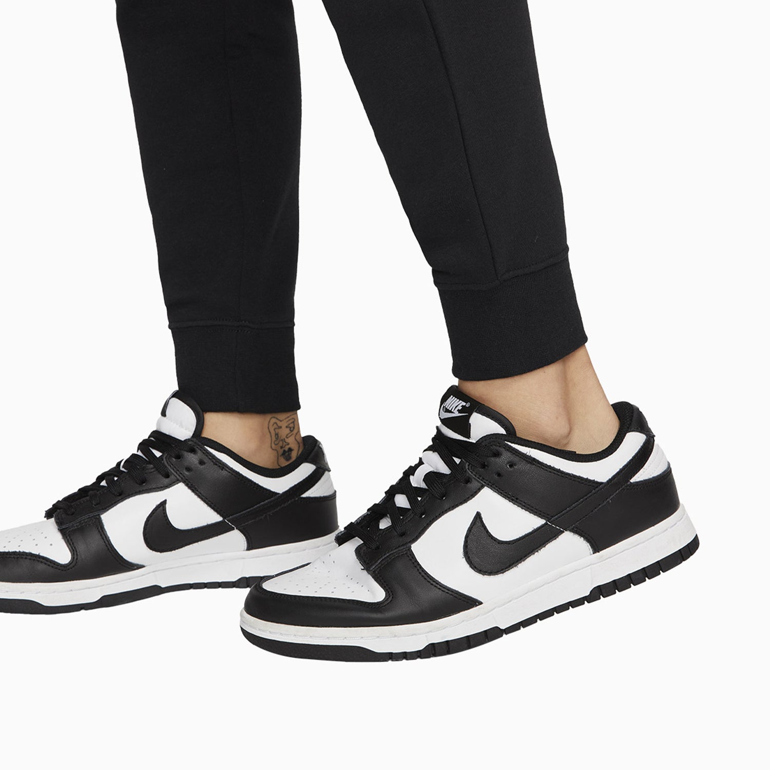 nike-womens-sportswear-tech-fleece-tracksuit-dq5471-010-dq5174-010