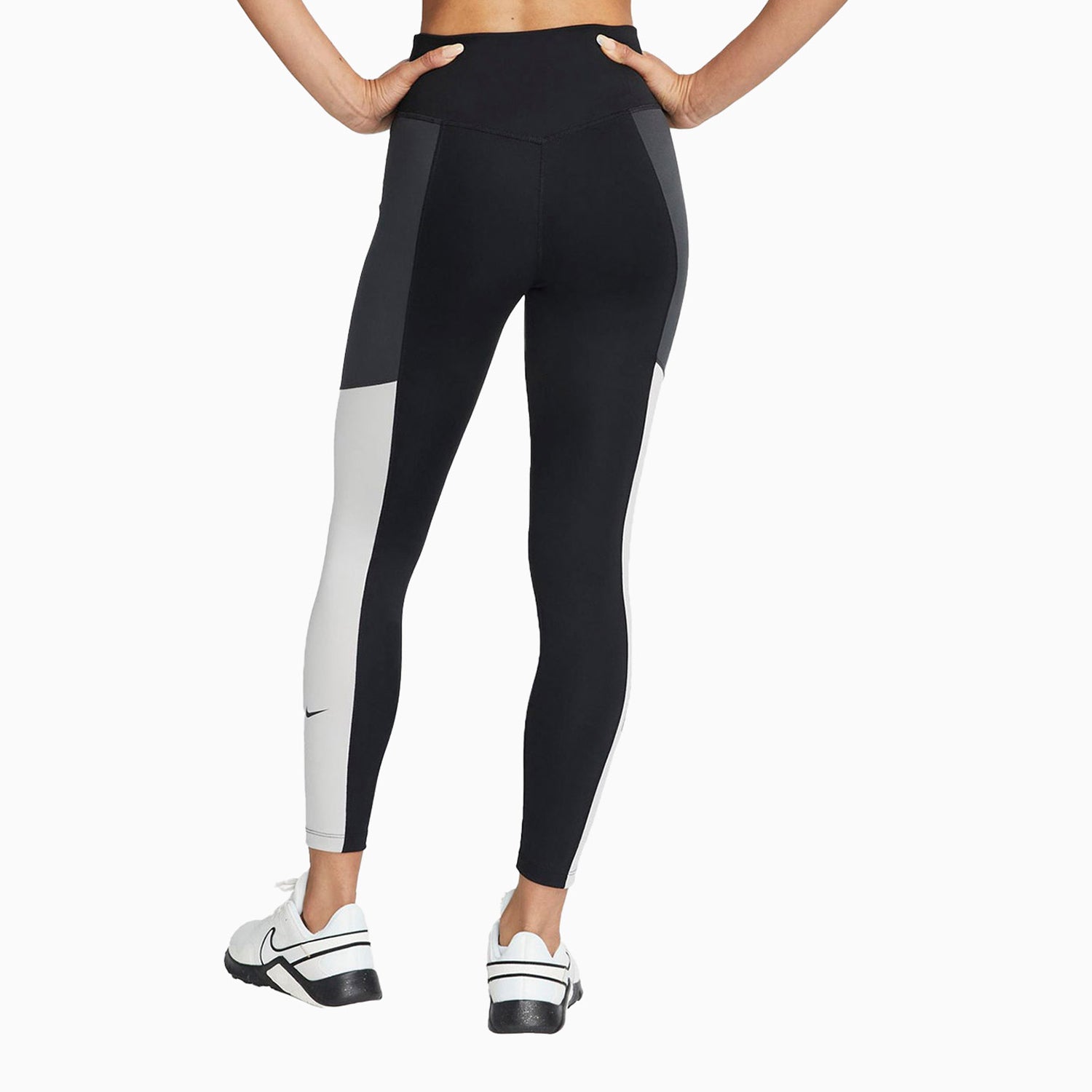 womens-nike-one-dri-fit-outfit-dq5509-010-dq5550-010