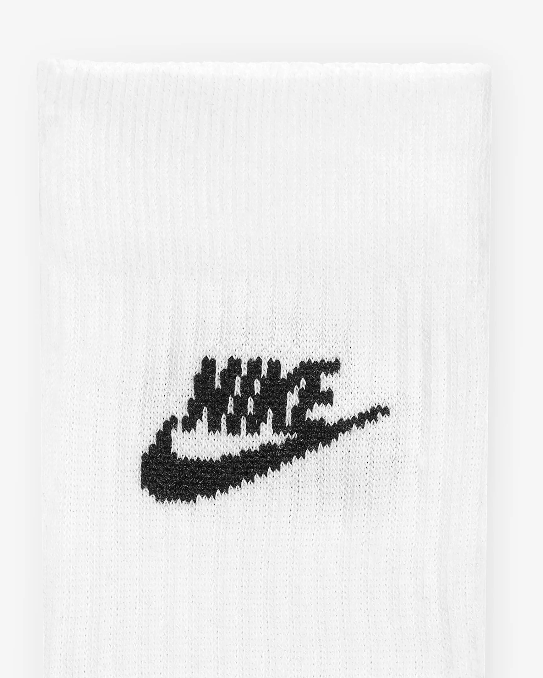 Nike Sportswear Everyday Essential Crew Socks (3 Pairs)