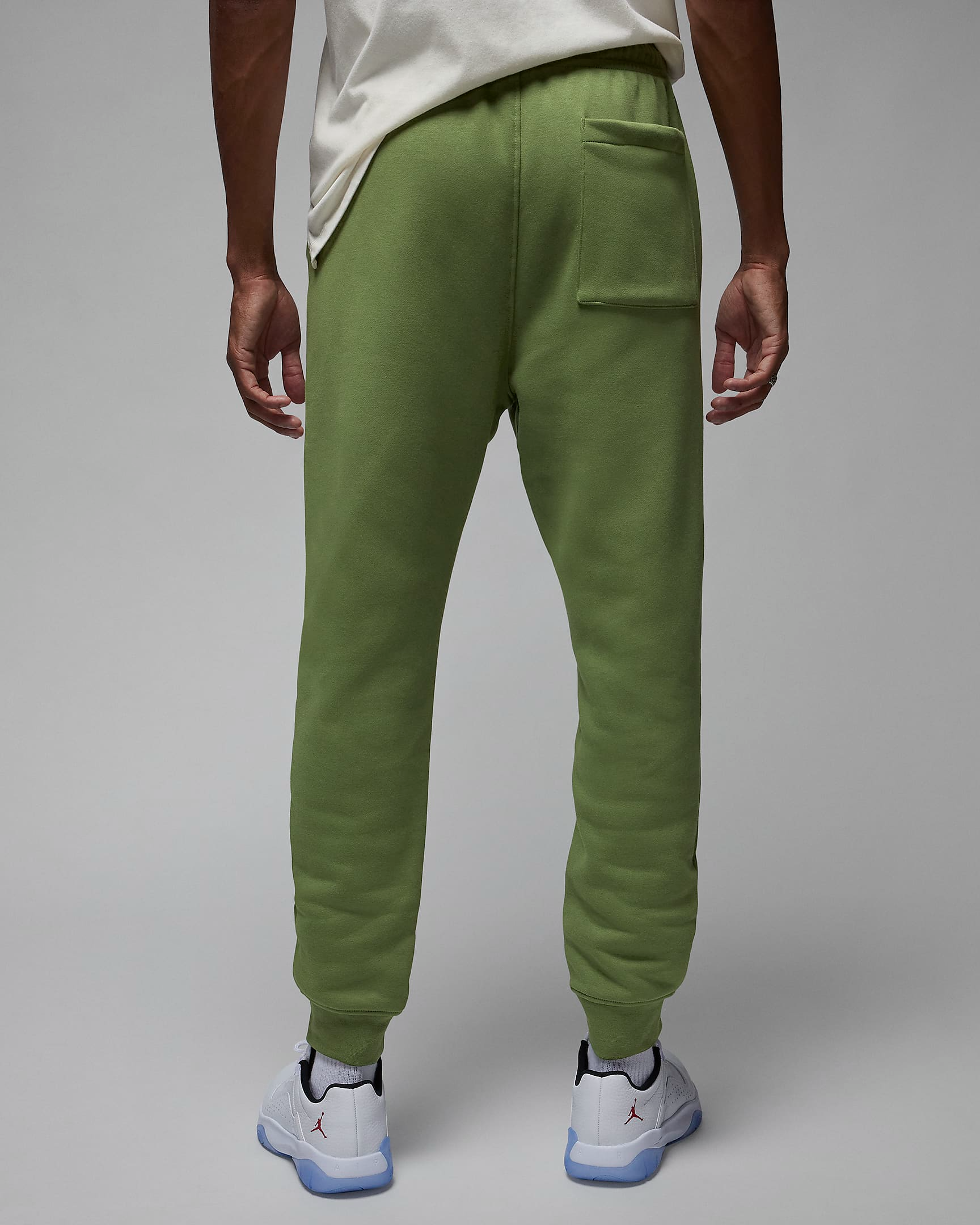 Men's Essentials Fleece Outfit