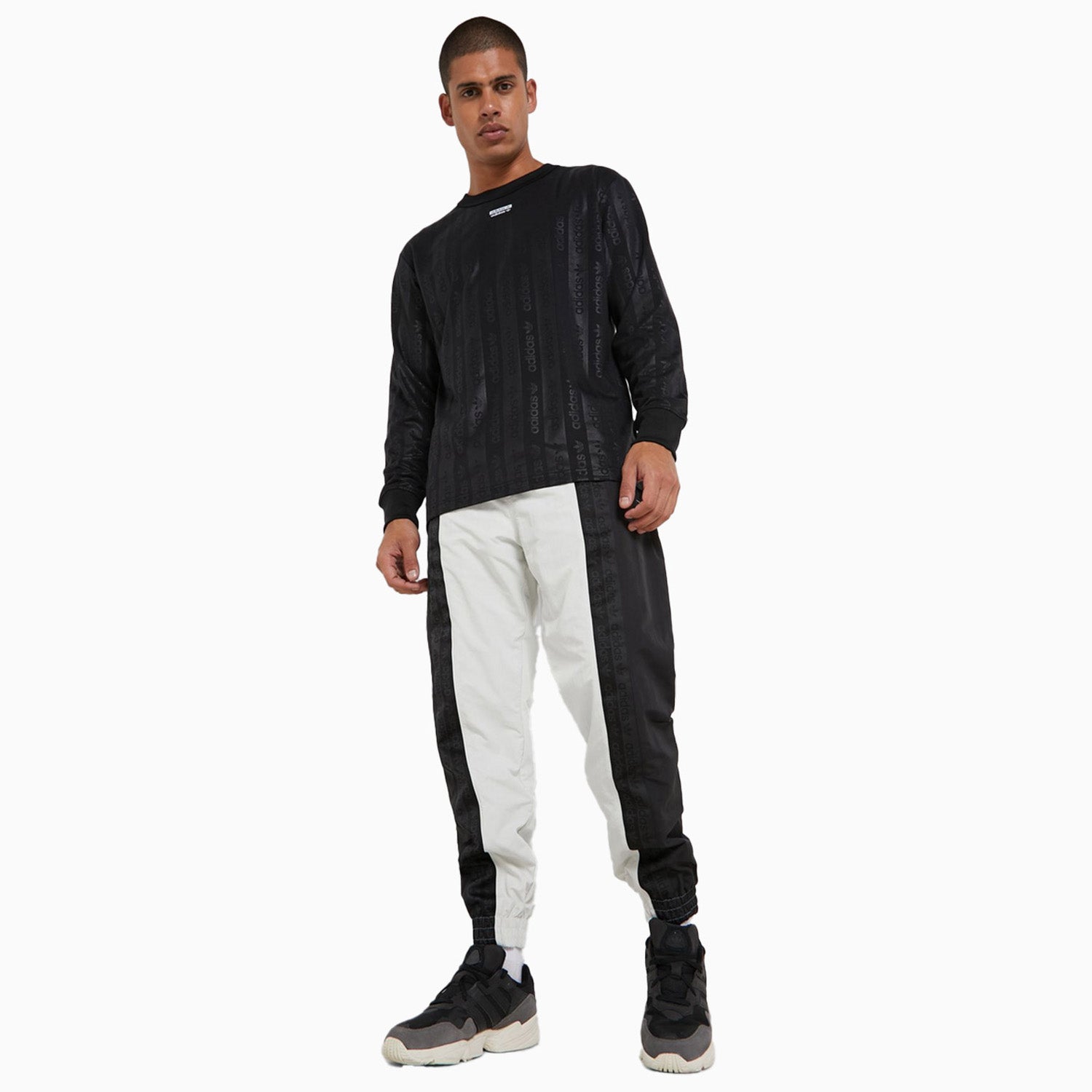 adidas-mens-techfit-base-layer-sweatshirt-fm2285