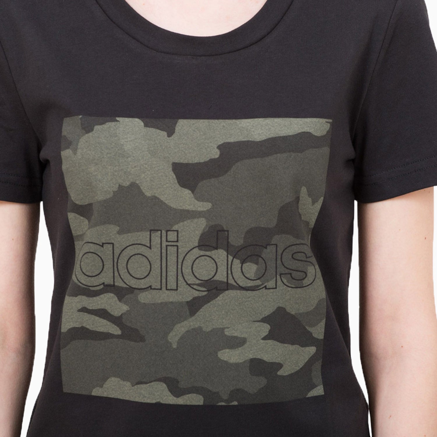 adidas-womens-w-boxed-camo-t-shirt-fm6161