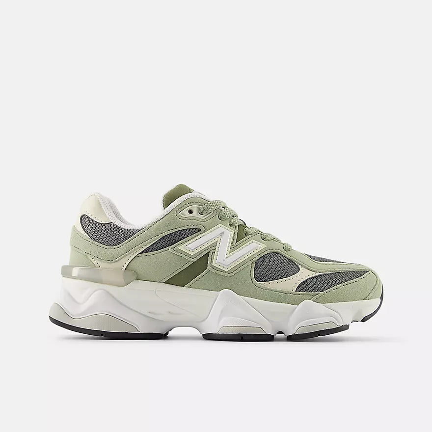 Kid's 9060 Lace "Garter Snake White" Grade School