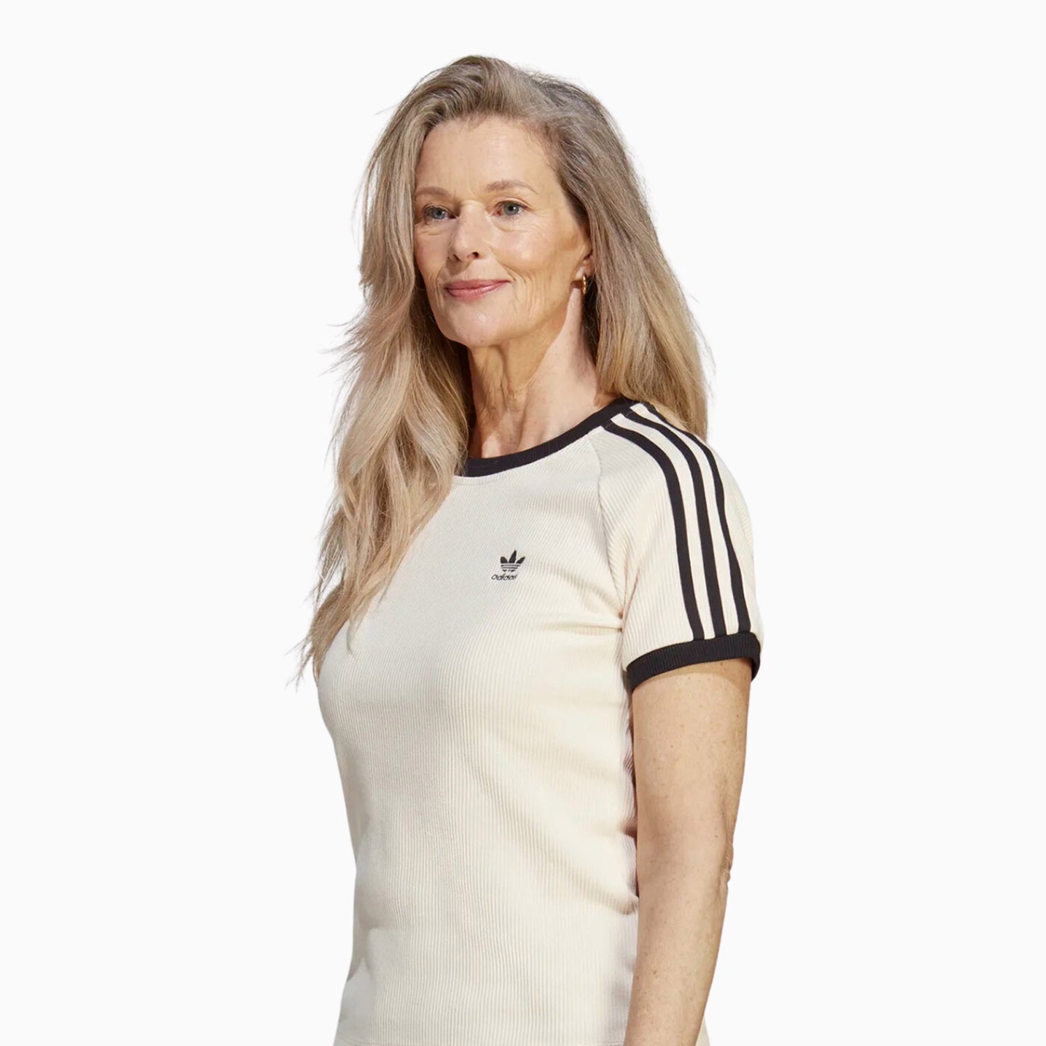 adidas-womens-3-stripes-slim-t-shirt-and-terry-shorts-outfit-ic5463-ia6448