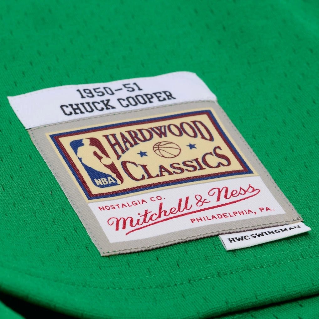 Swingman Chuck Cooper Boston Celtics NBA 1950-51 Kelly Green Pioneers Jersey Mitchell & Ness - Tops and Bottoms USA