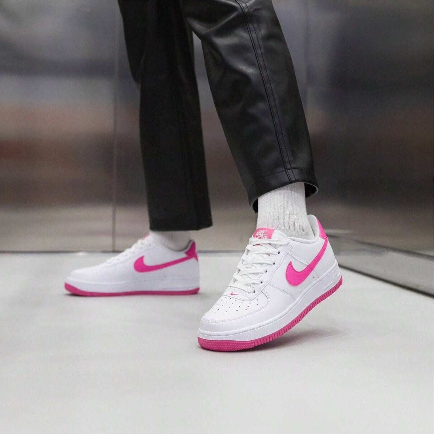 Kid's Air Force 1 LV8 2 "Laser Fuchsia" Grade School Nike - Tops and Bottoms USA