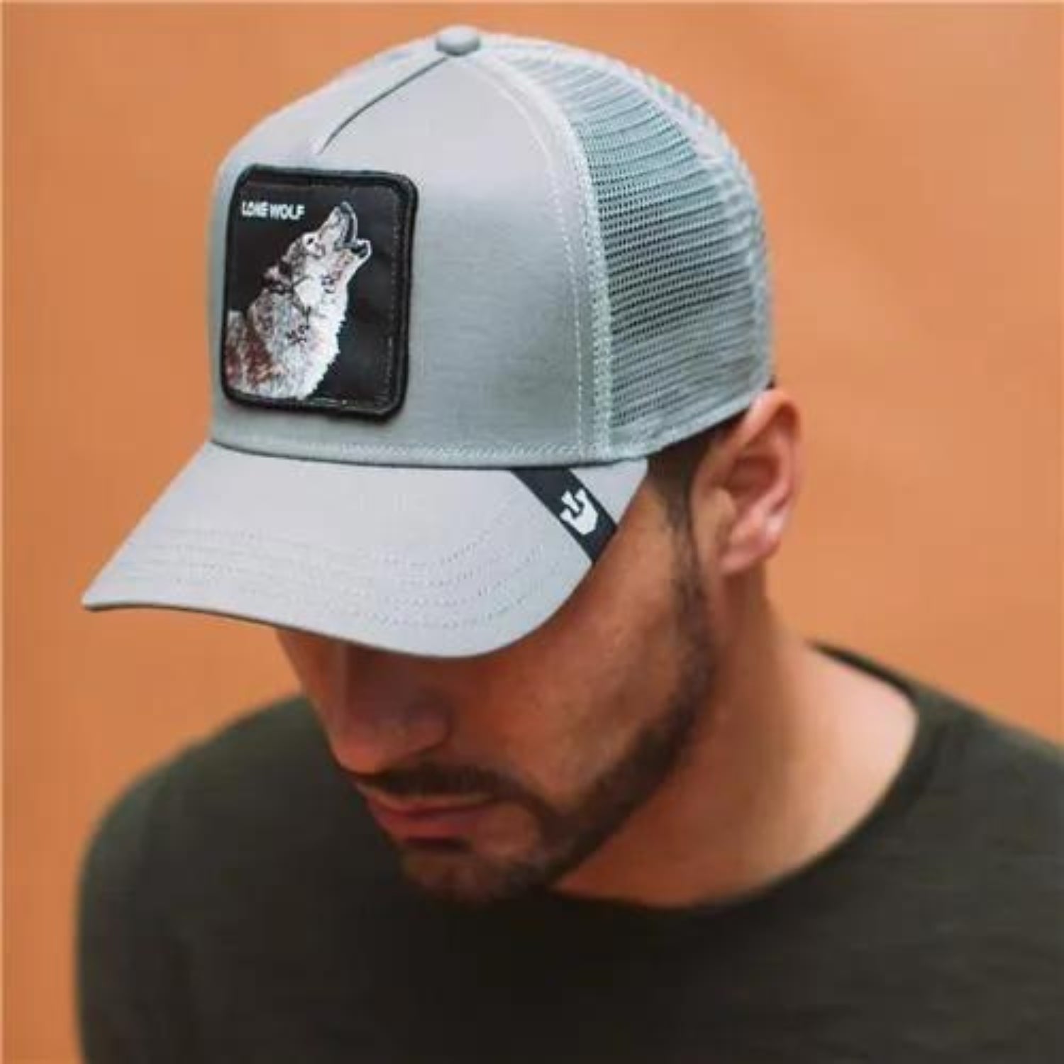 goorin-bros-the-lone-wolf-trucker-hat-101-0389-gray