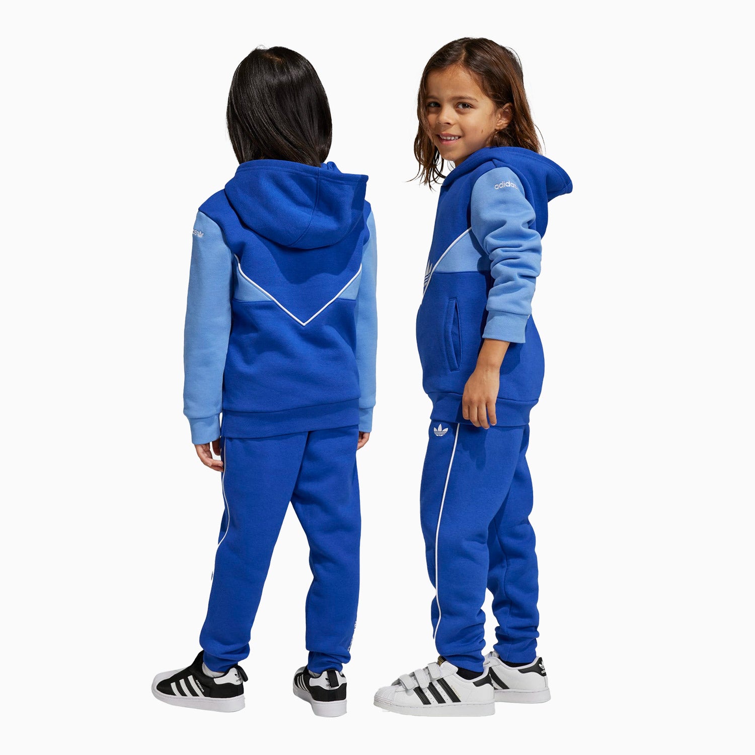 adidas-kids-originals-adicolor-hoodie-set-outfit-ib9911