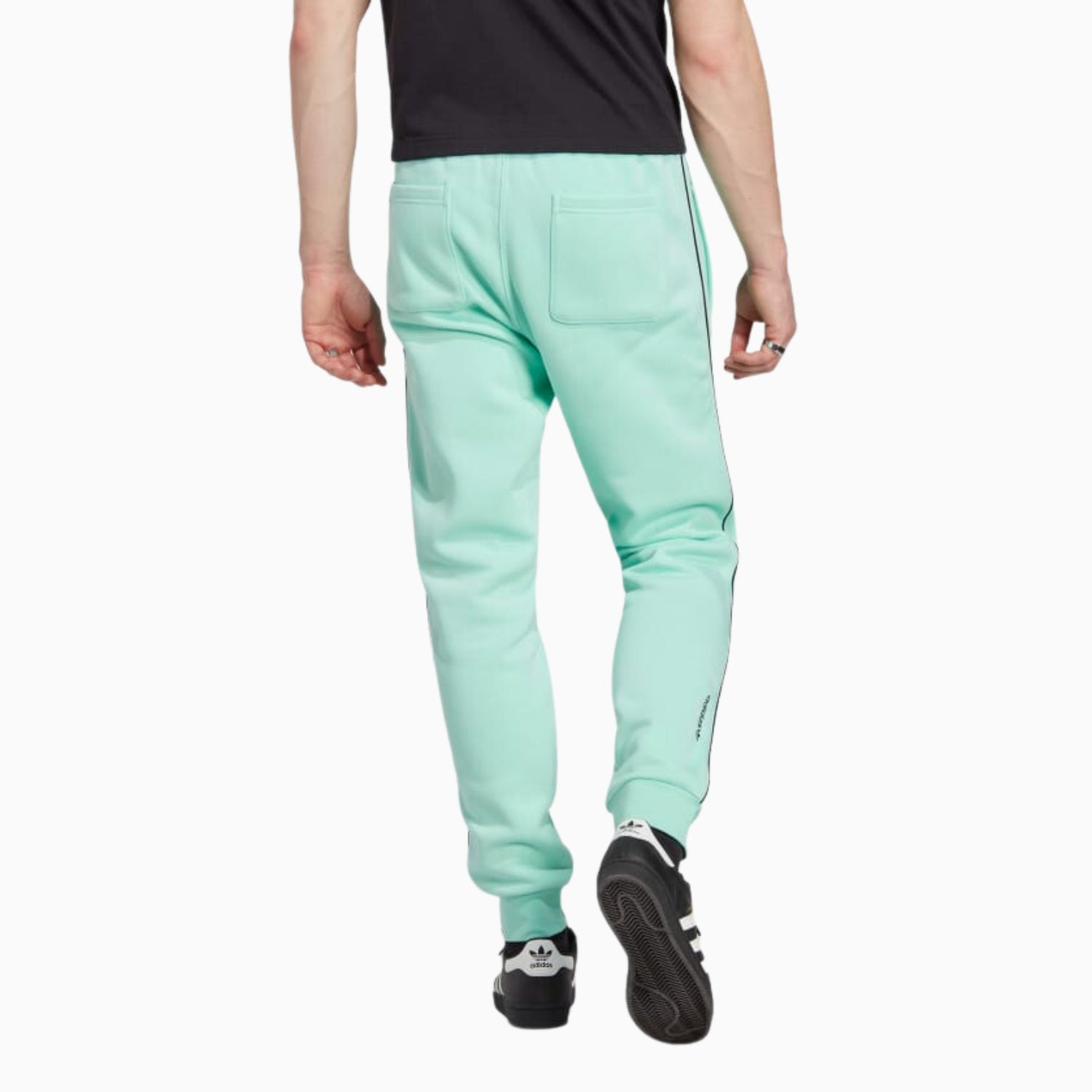 adidas-mens-adicolor-seasonal-archive-outfit-hr5336-hr5338