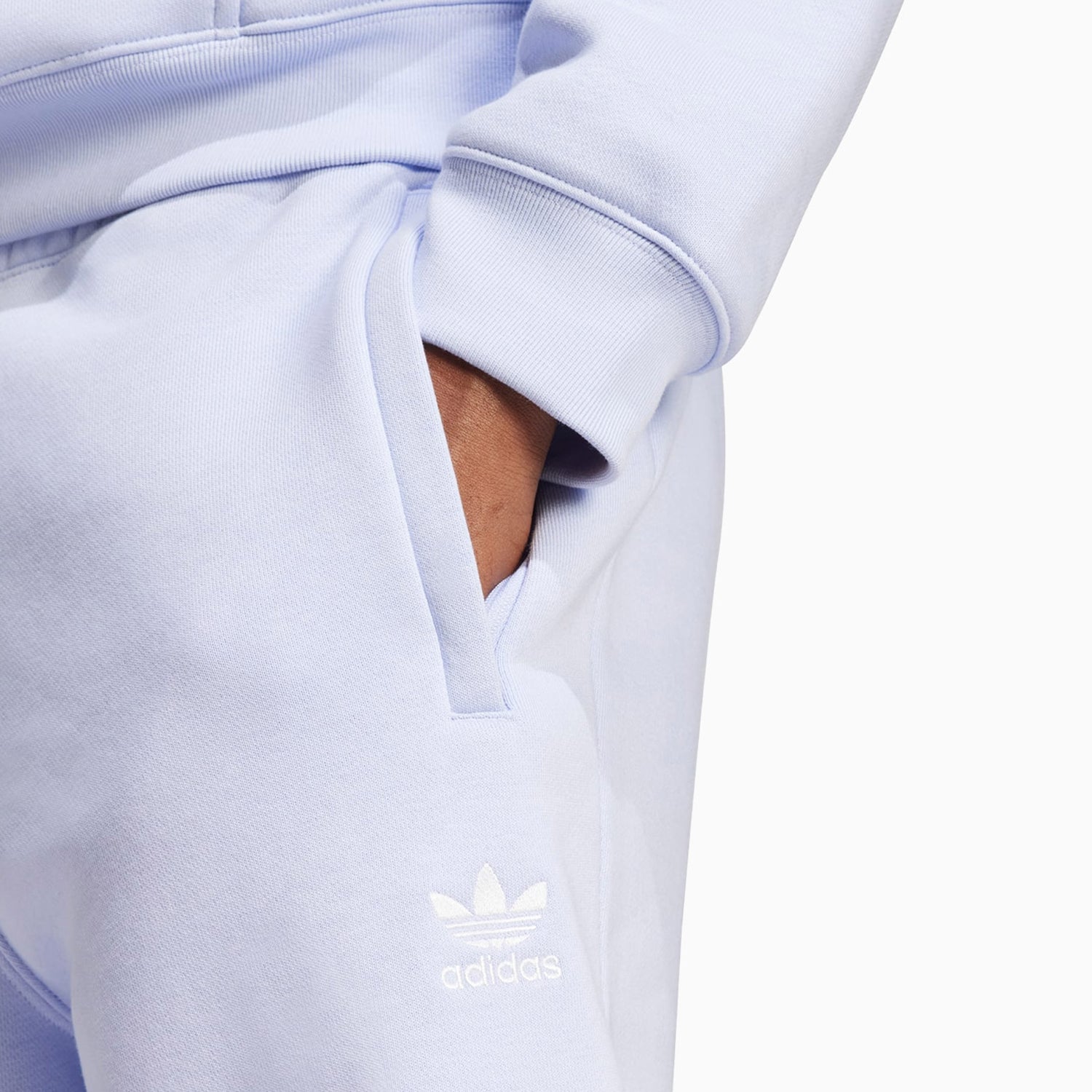 adidas-mens-originals-trefoil-essentials-outfit-ir9696-ir7816