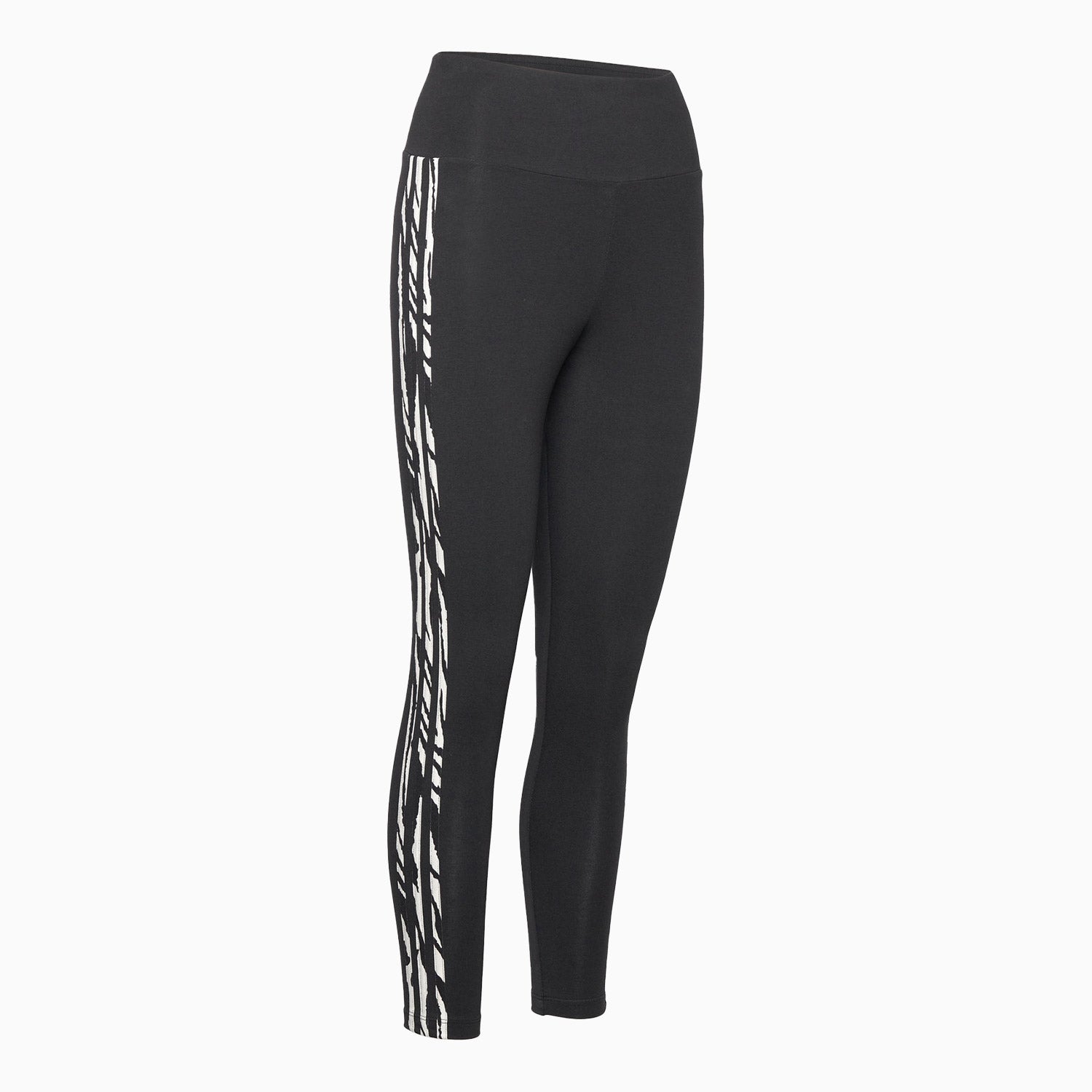 adidas-womens-zebra-animal-print-outfit-ii0911