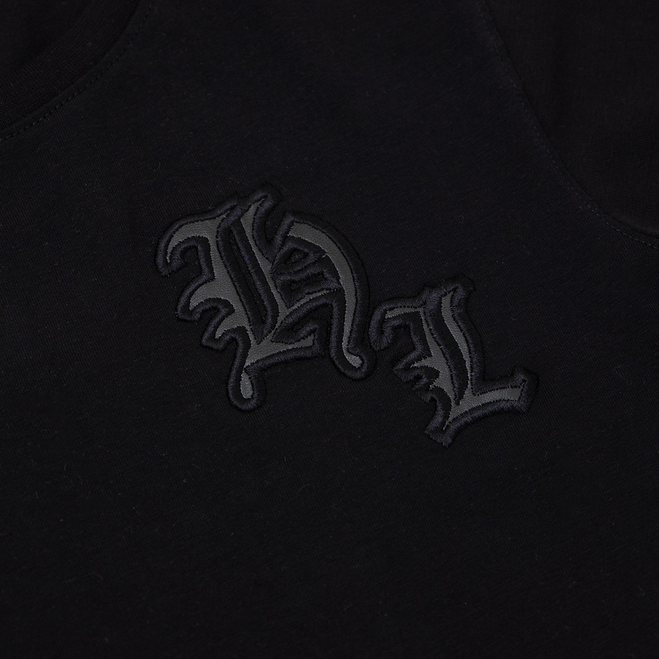 focus-kids-heartless-applique-t-shirt-80624b-blk