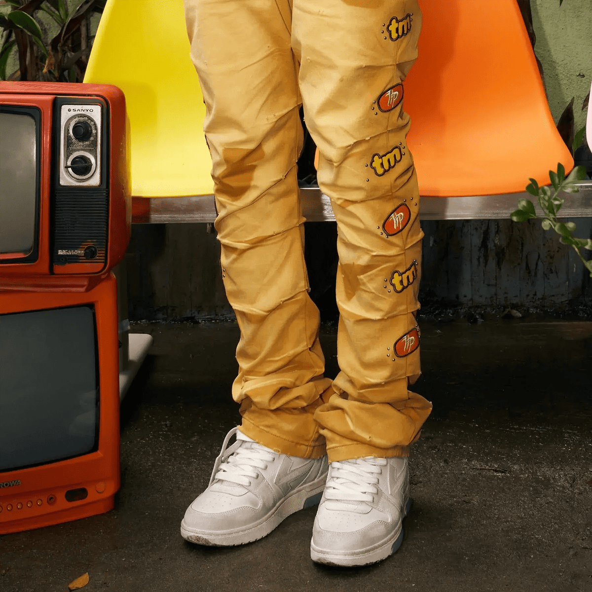 hyde-park-mens-crinkle-gold-denim-pant-10290852-gold