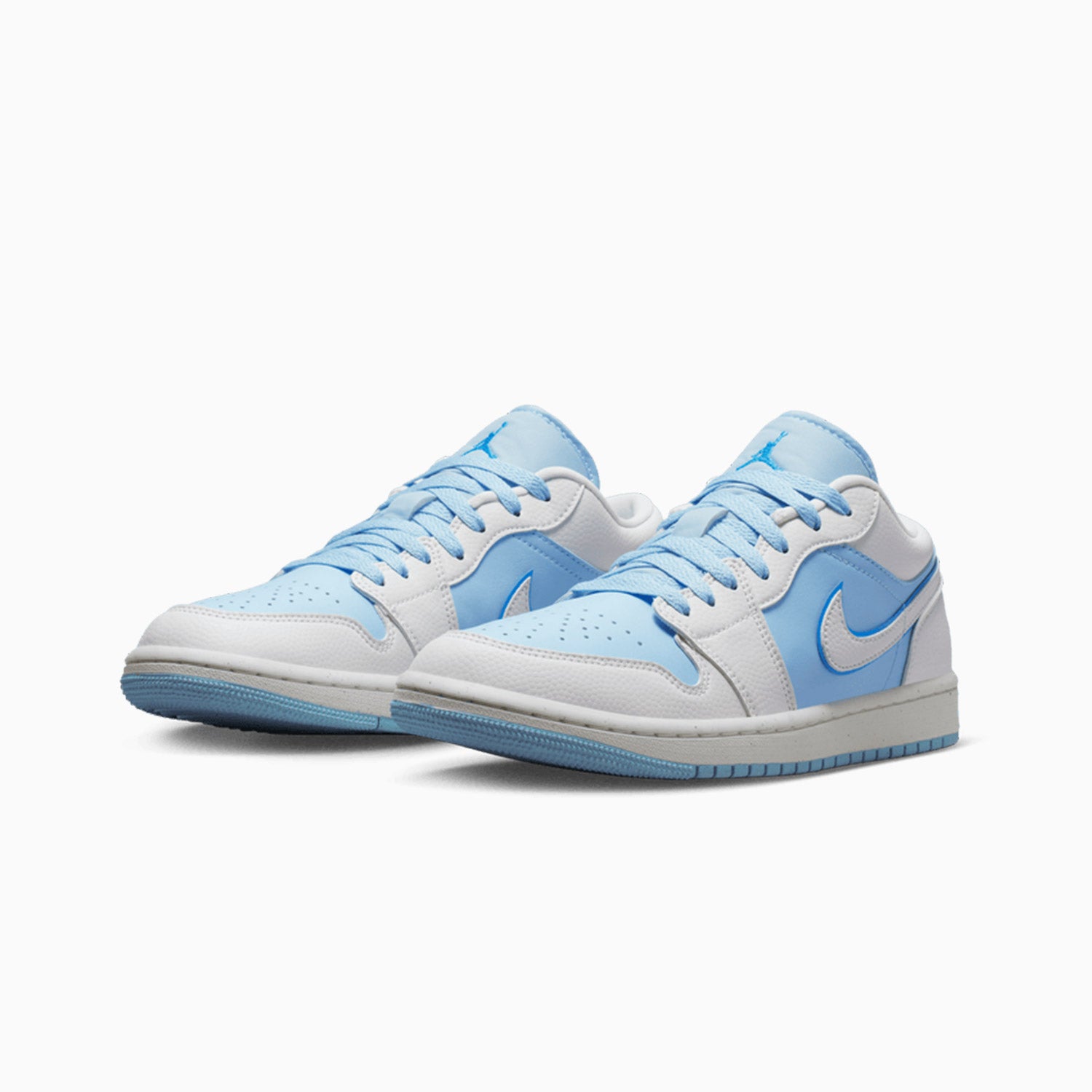 jordan-womens-air-jordan-1-low-se-reverse-ice-blue-shoes-dv1299-104