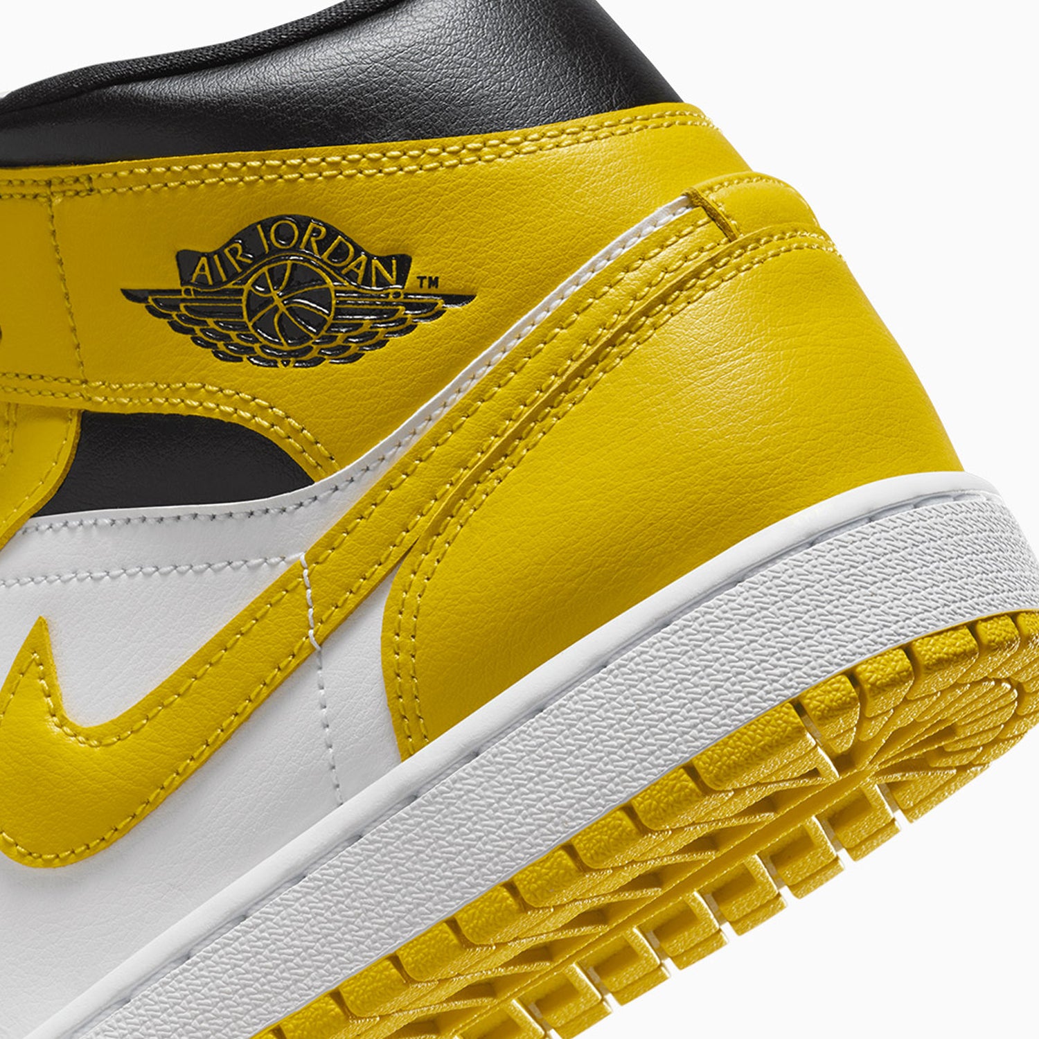 jordan-womens-air-jordan-1-vivid-sulfur-shoes-bq6472-170