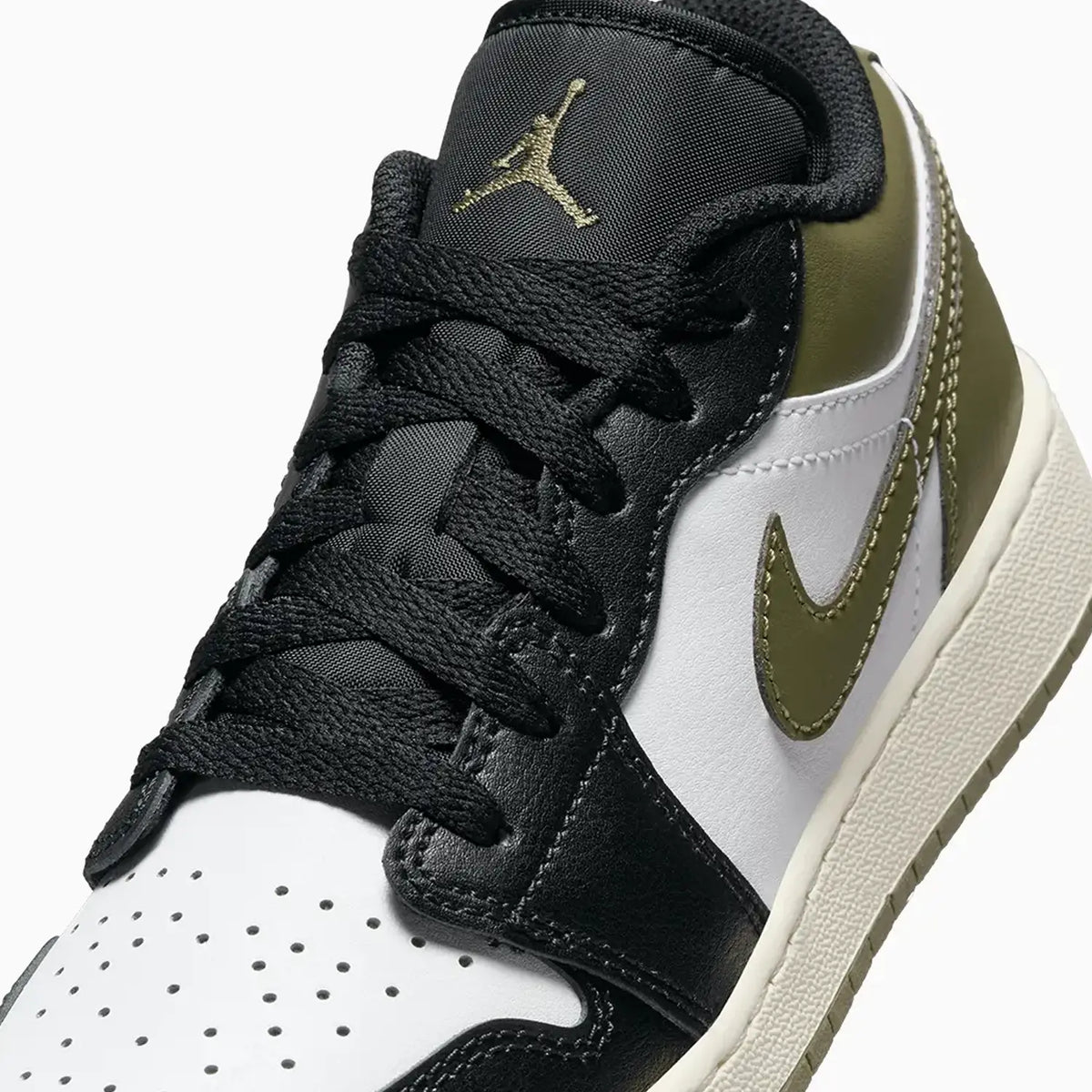 kids-air-jordan-1-low-black-toe-medium-olive-grade-school-553560-092