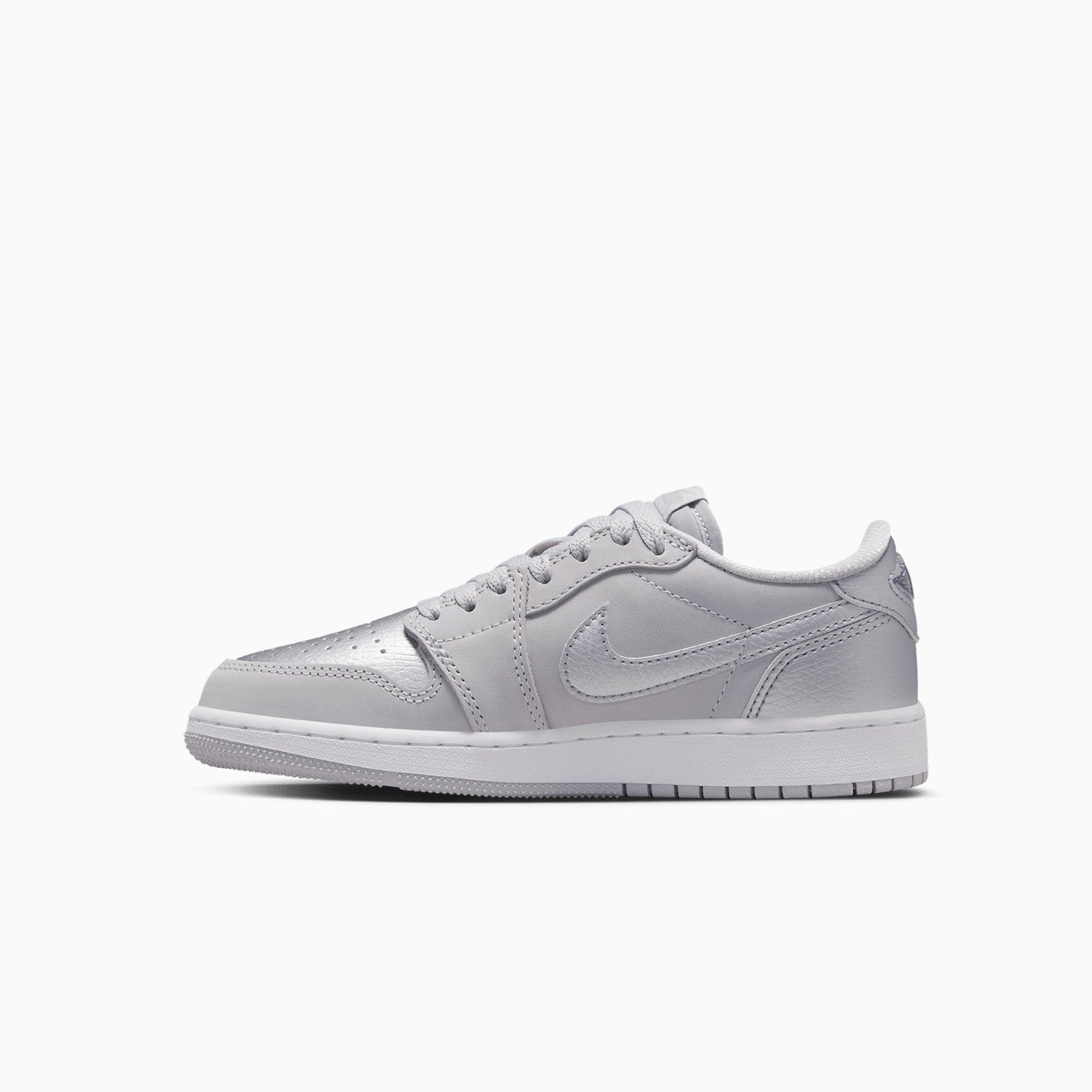 kids-air-jordan-1-og-metallic-silver-grade-school-shoes-cz0858-002