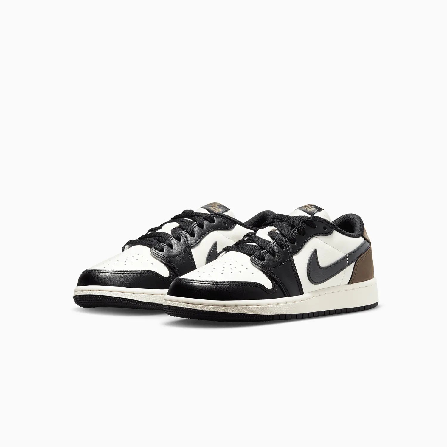 kids-air-jordan-1-retro-low-og-mocha-grade-school-shoes-cz0858-102