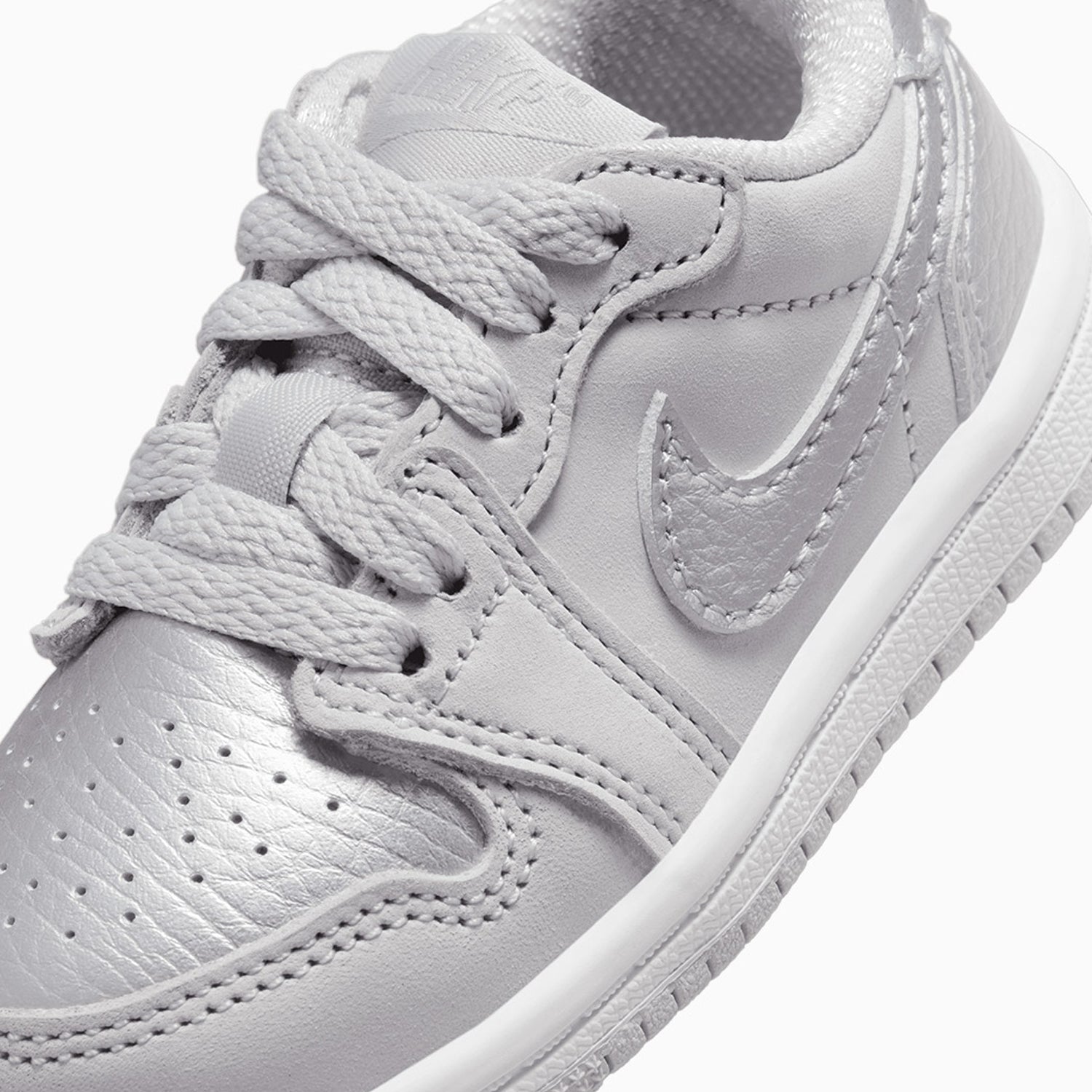kids-air-jordan-1-retro-og-metallic-silver-toddlers-shoes-fq5435-002