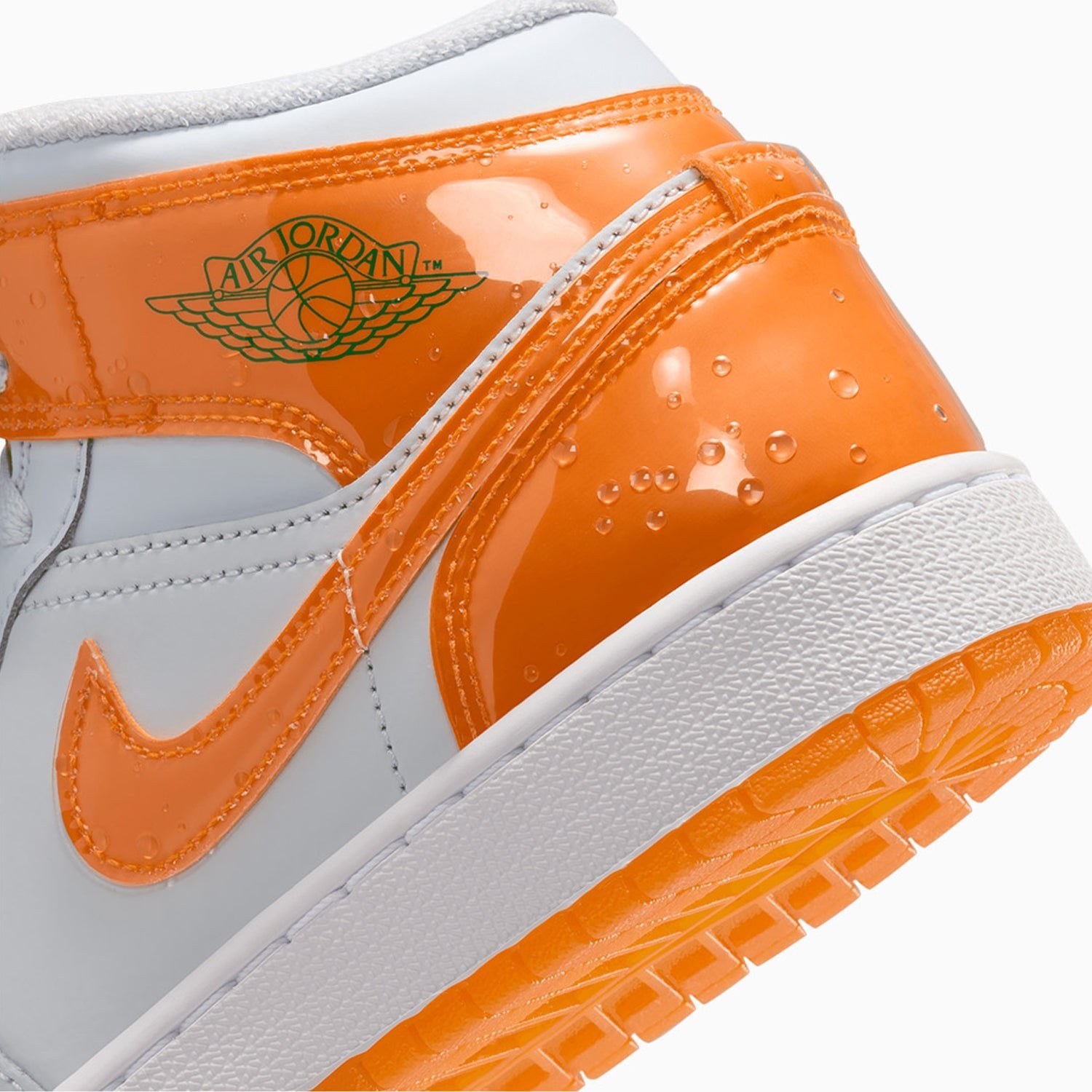 kids-air-jordan-1-se-gatorade-grade-school-shoes-fn9053-018