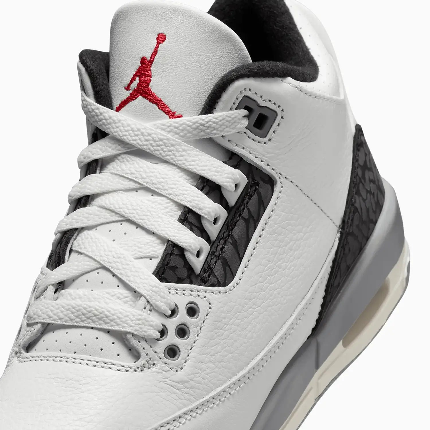 kids-air-jordan-3-retro-cement-grey-grade-school-shoes-dm0967-106